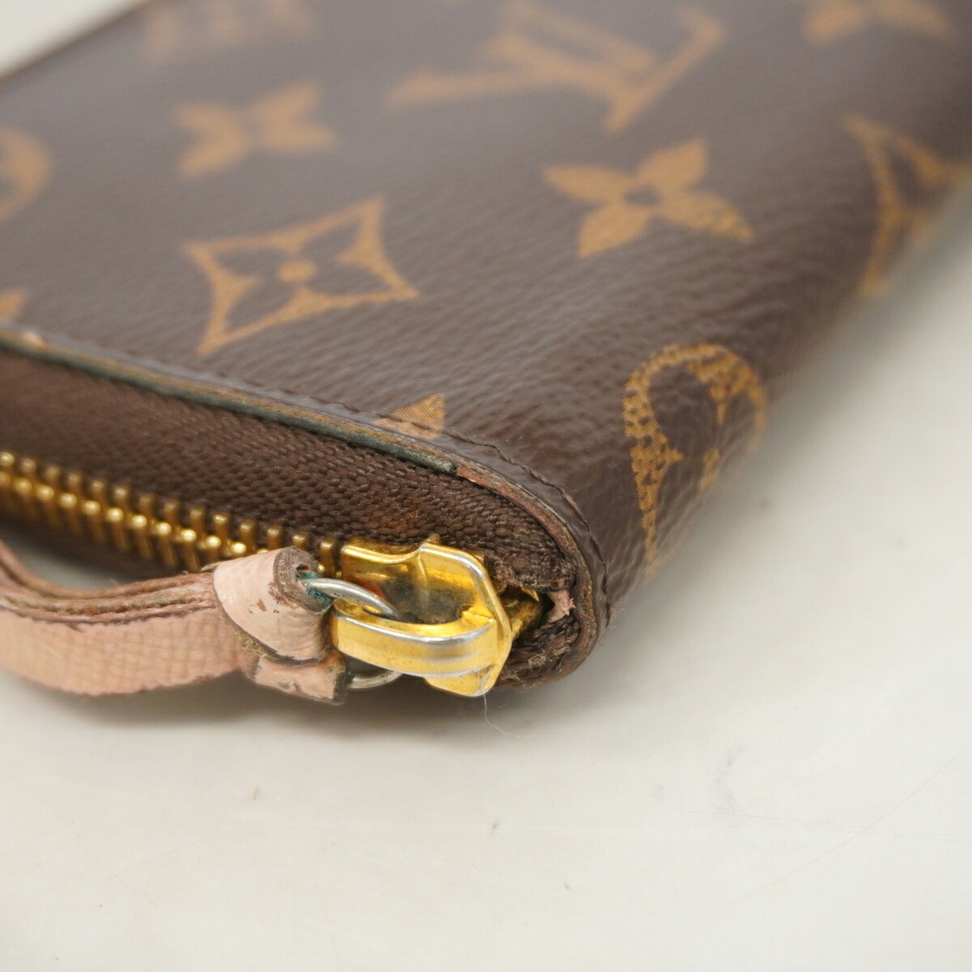 Louis Vuitton Rose Ballerine Long Wallet (Bi-Fold) (Pre-Owned)