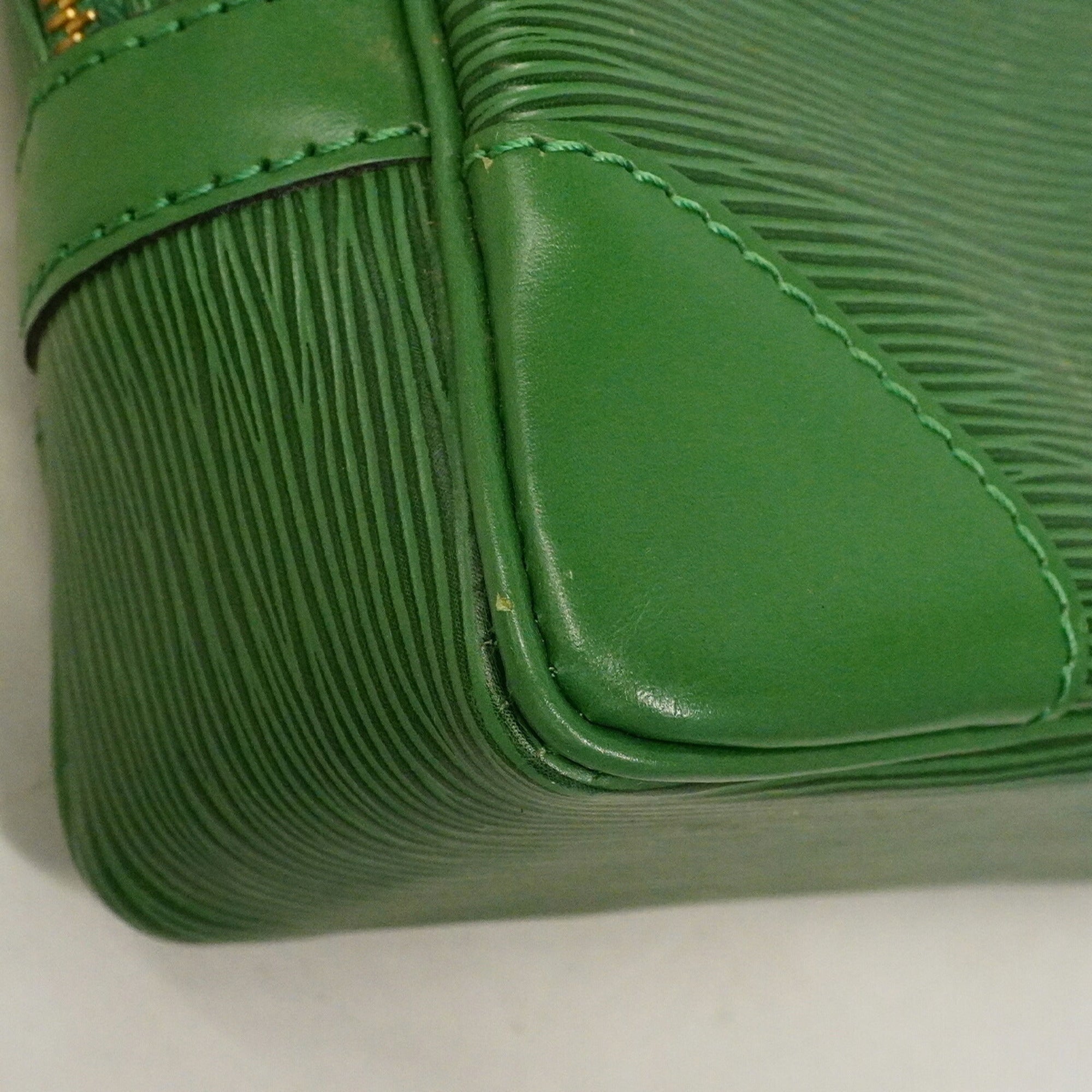Louis Vuitton Borneo Green Briefcase (Pre-Owned)