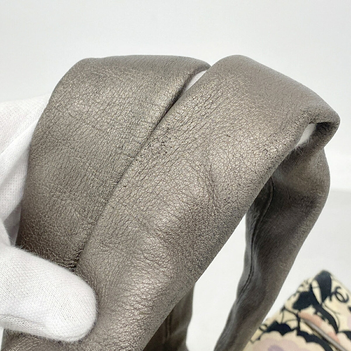Chanel Gray Multi-Color Canvas Tote Bag (Pre-Owned)