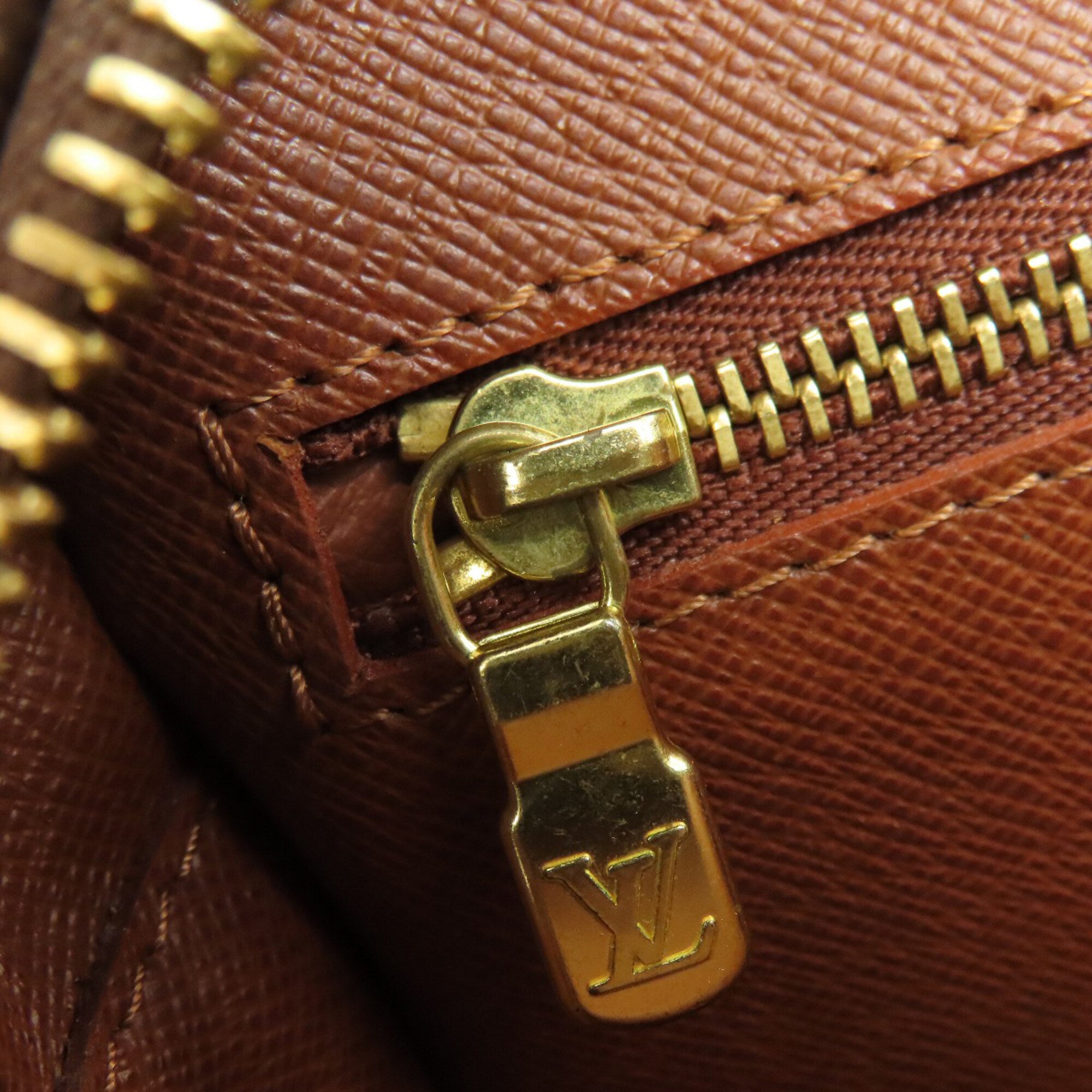 Louis Vuitton Monogram Monogram Shoulder Bag (Pre-Owned)