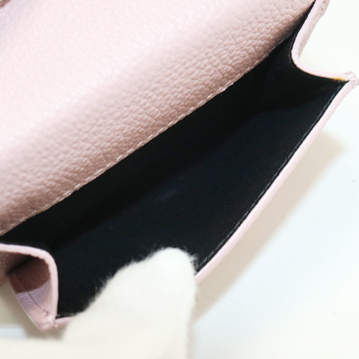 Saint Laurent Pink Leather Wallet (Tri-Fold) (Pre-Owned)