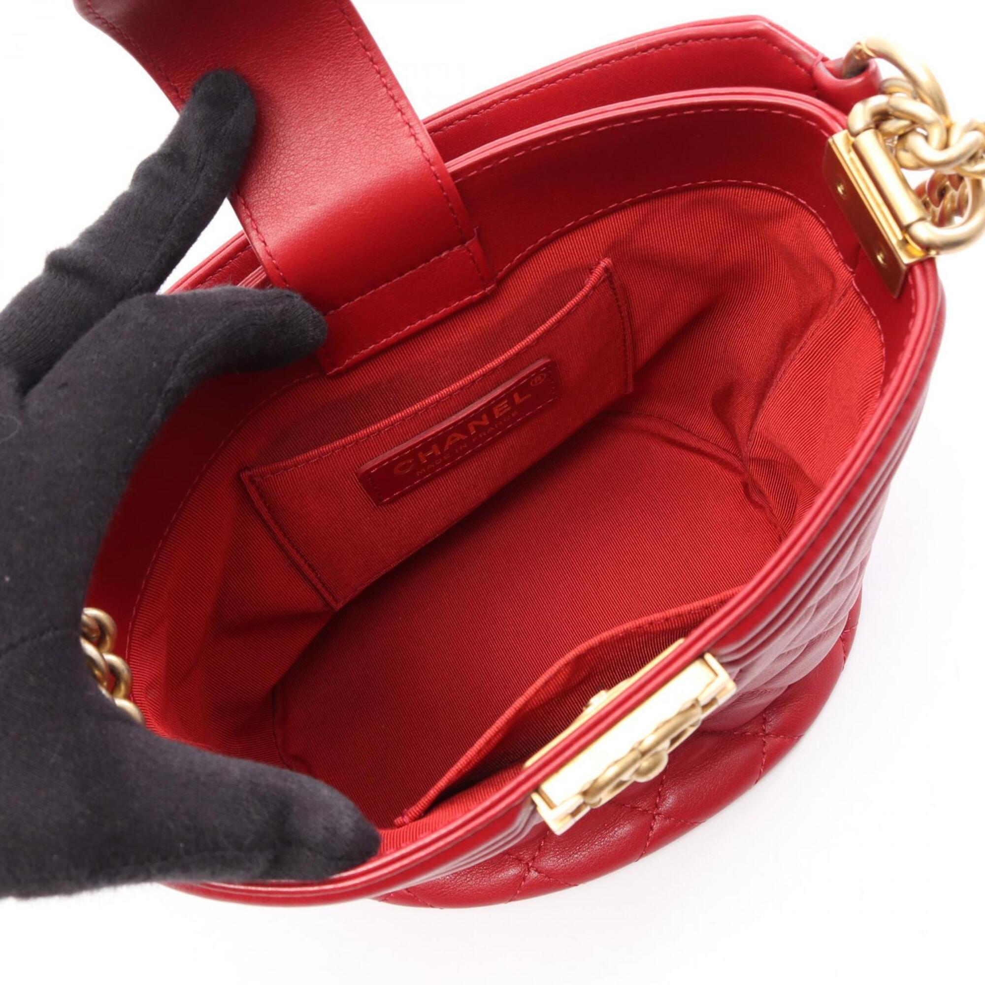 Chanel Red Color Leather Handbag Shoulder Bag (Pre-Owned)