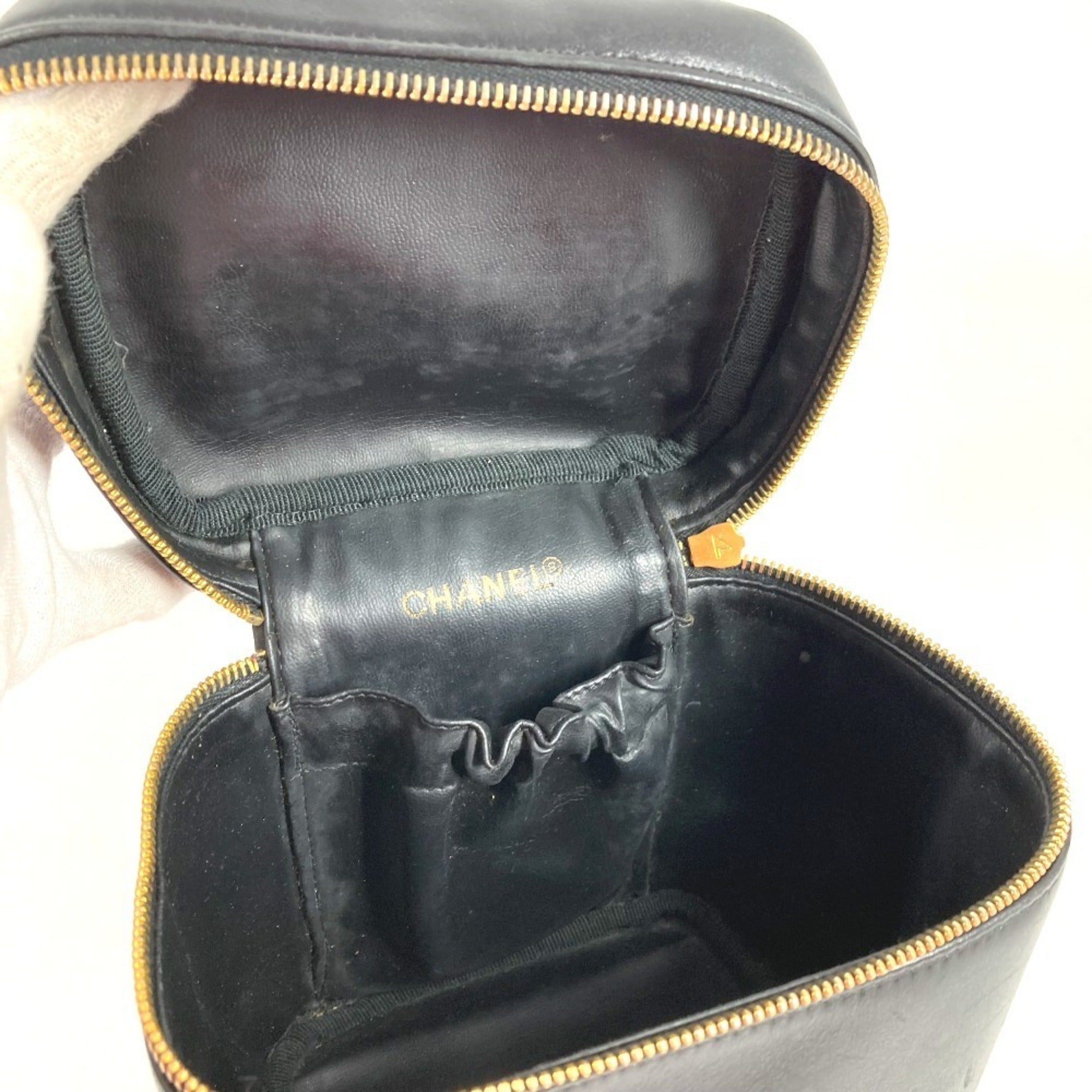 Chanel Black Leather Handbag Pouch Vanity Bag (Pre-Owned)