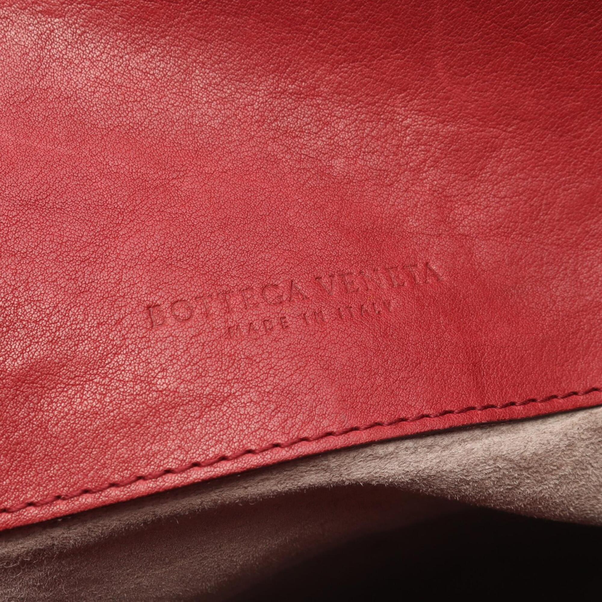 Bottega Veneta Red Color Leather Handbag Shoulder Bag (Pre-Owned)