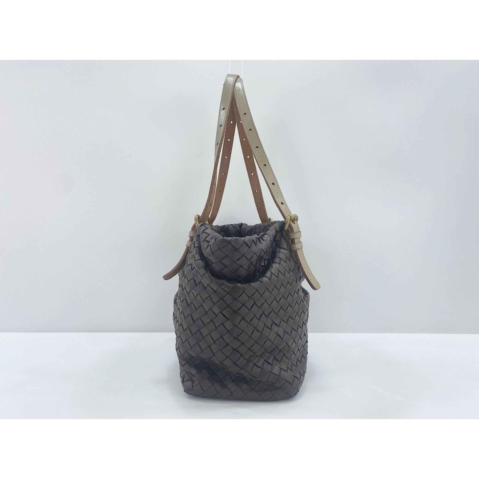 Bottega Veneta Brown Shoulder Bag (Pre-Owned)