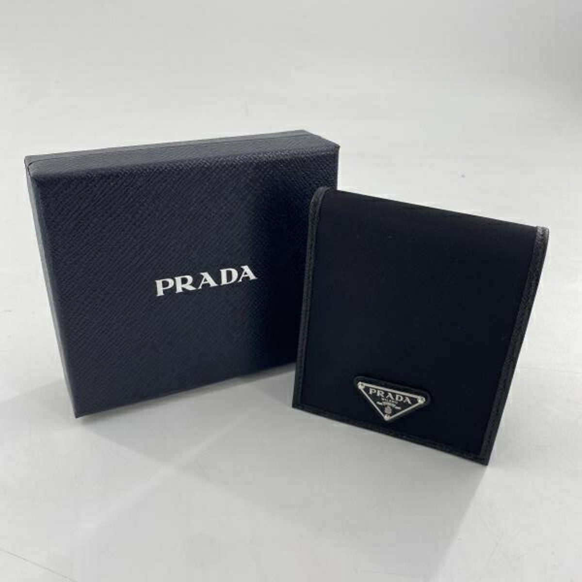 Prada Black Leather Card Wallet (Pre-Owned)