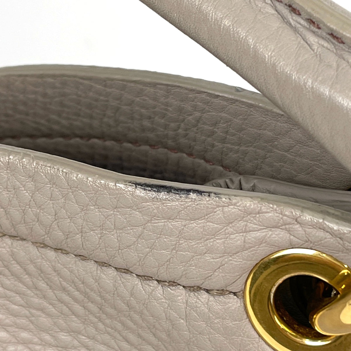 Miu Miu Beige Leather Shoulder Bag (Pre-Owned)