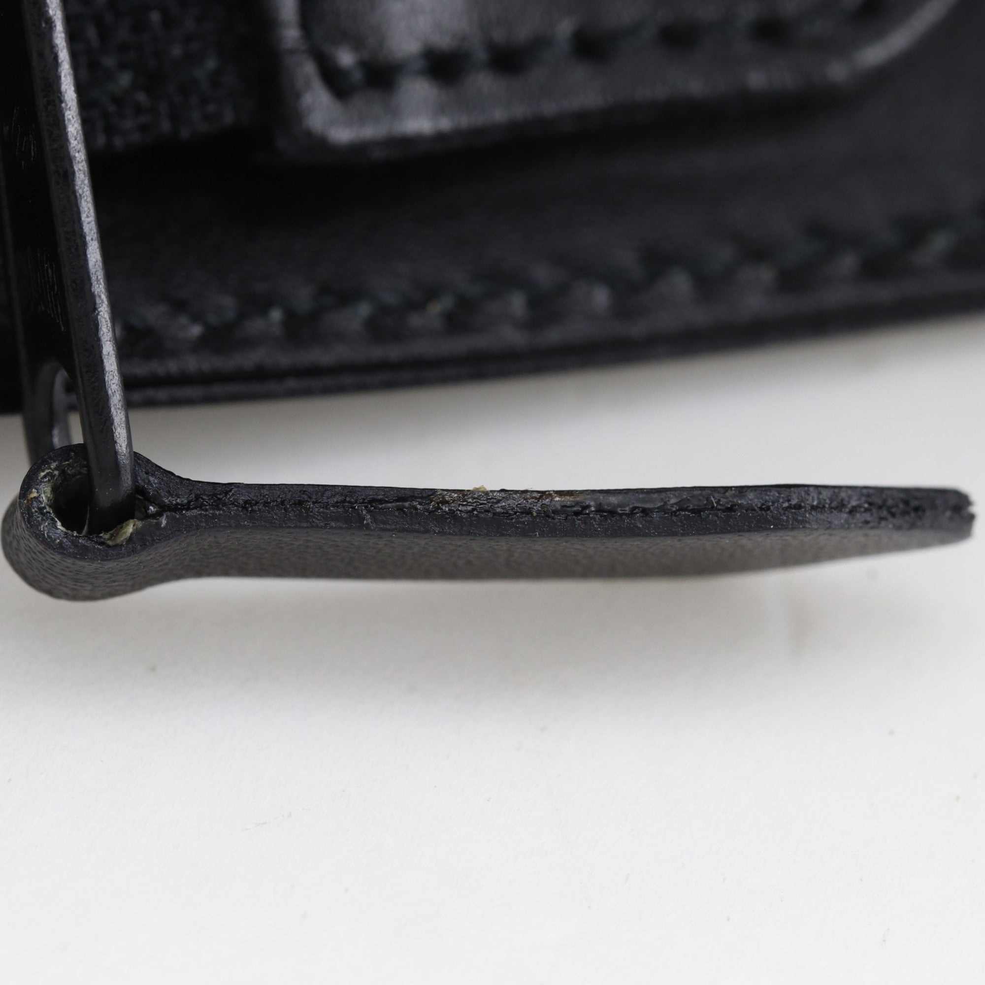 Dunhill Leather Clutch Bag (Pre-Owned)