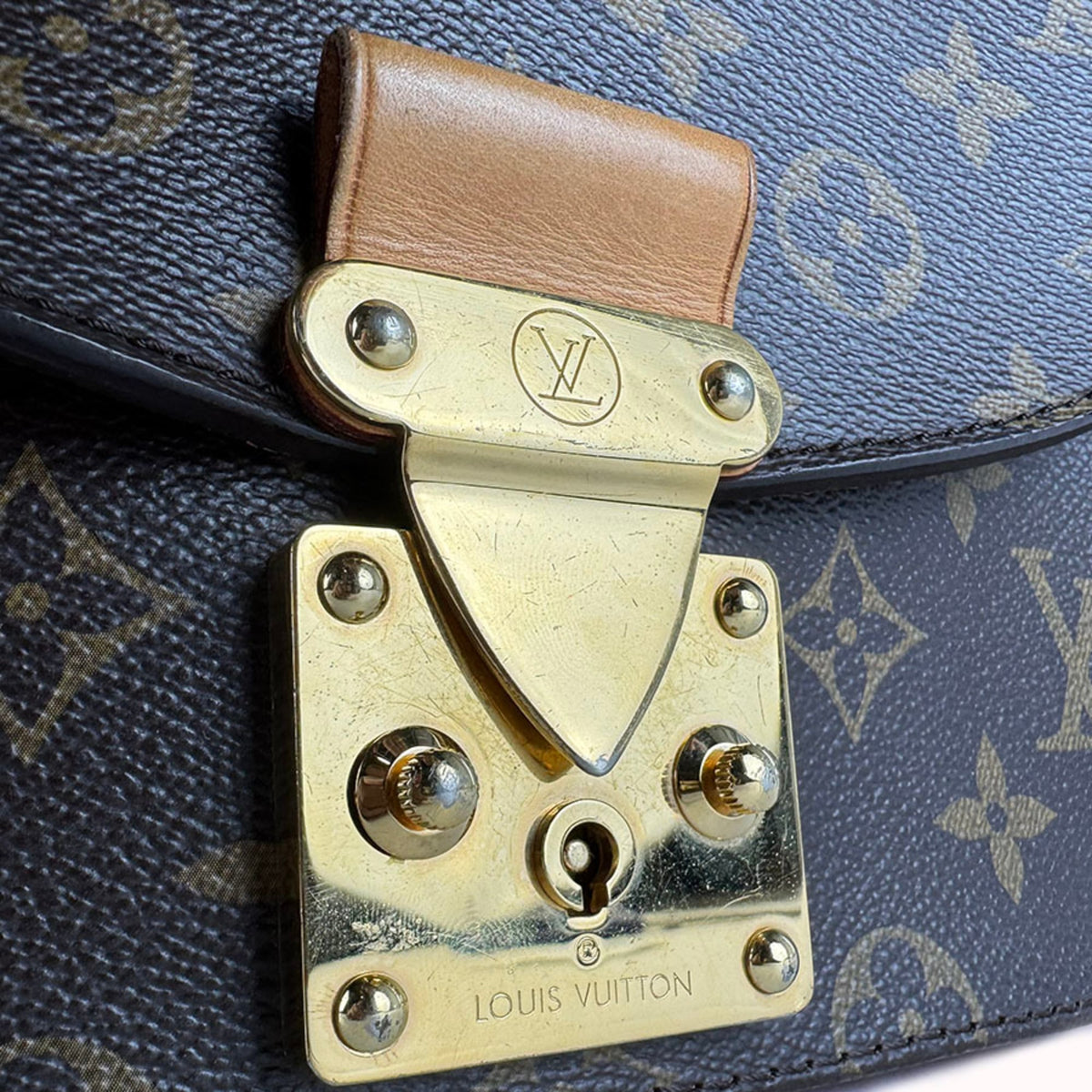 Louis Vuitton Brown Monogram Red Color Monogram Leather Shoulder Bag (Pre-Owned)