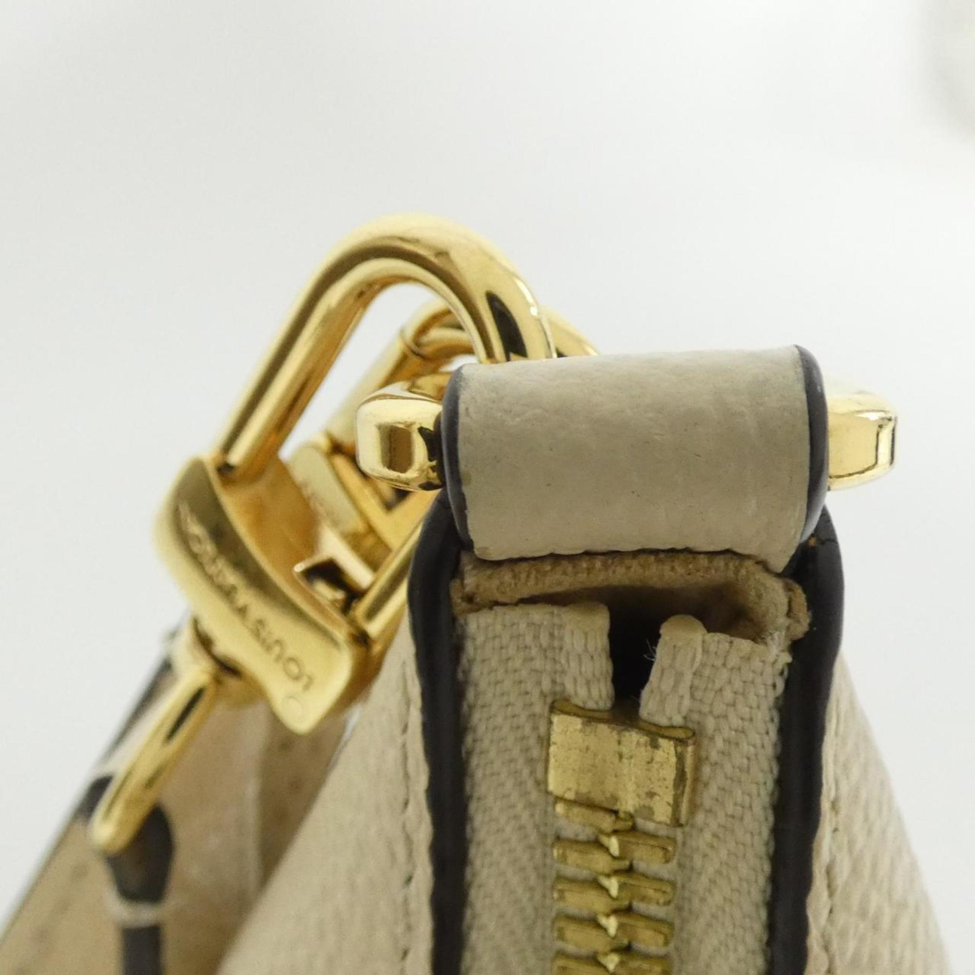 Louis Vuitton Cream Leather Handbag (Pre-Owned)