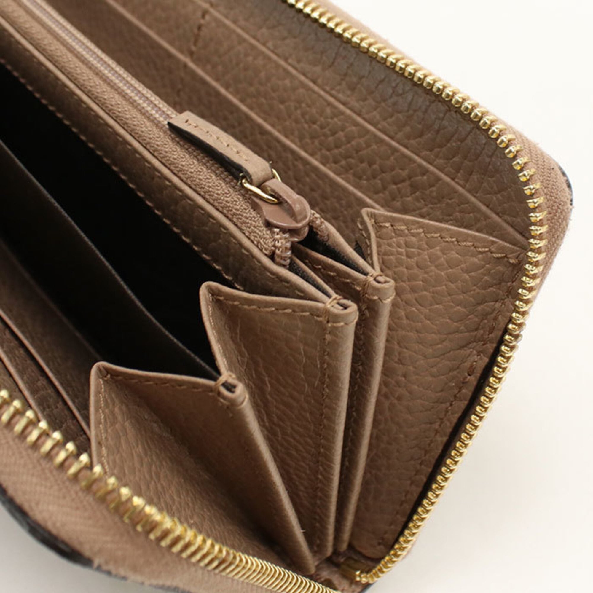 Gucci Beige Pvc Leather Long Wallet (Bi-Fold) (Pre-Owned)