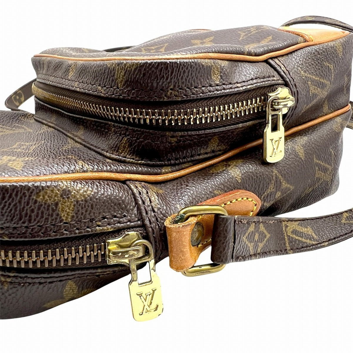 Louis Vuitton Brown Monogram Monogram Shoulder Bag (Pre-Owned)