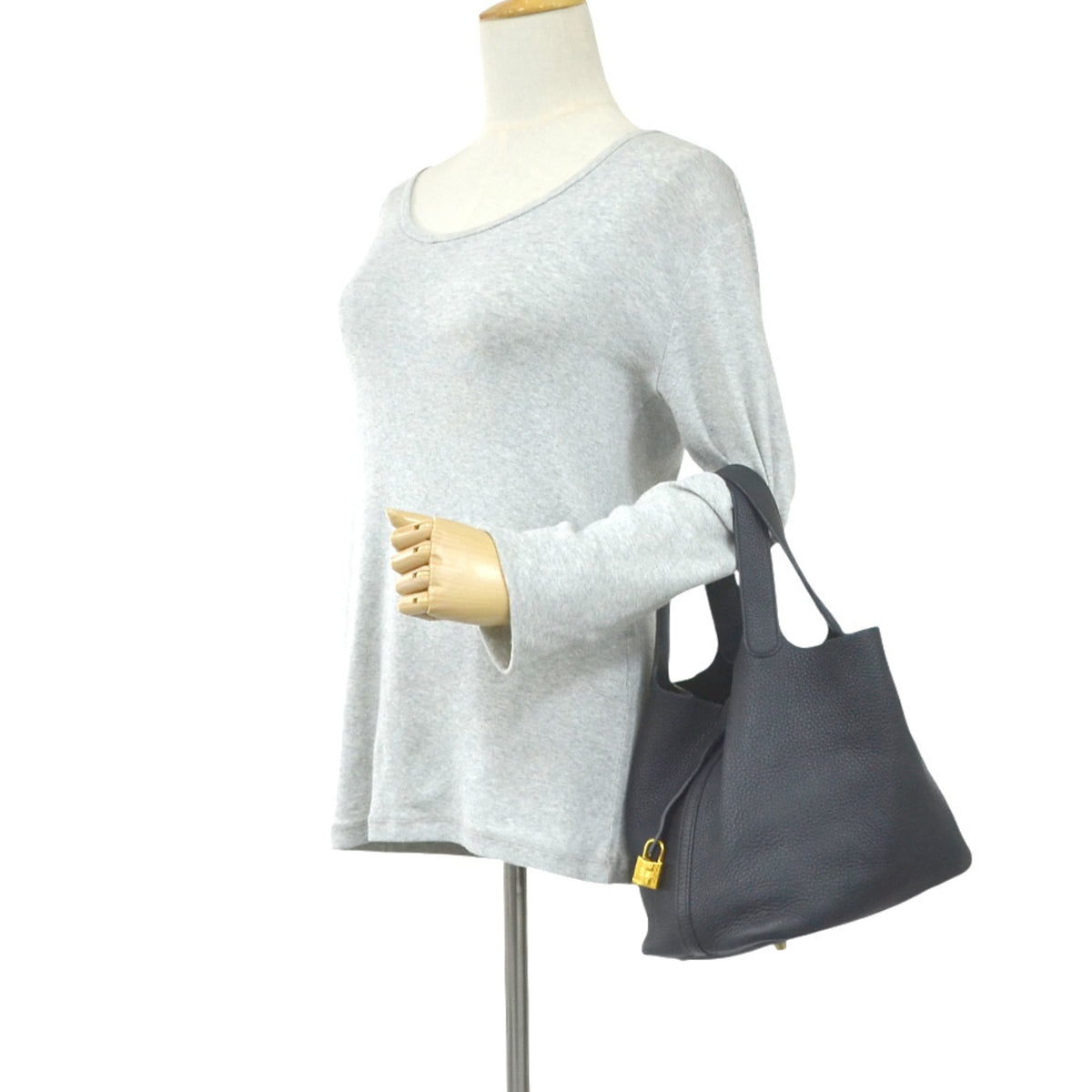 Hermes Black Taurillon Clemence Leather Handbag (Pre-Owned)