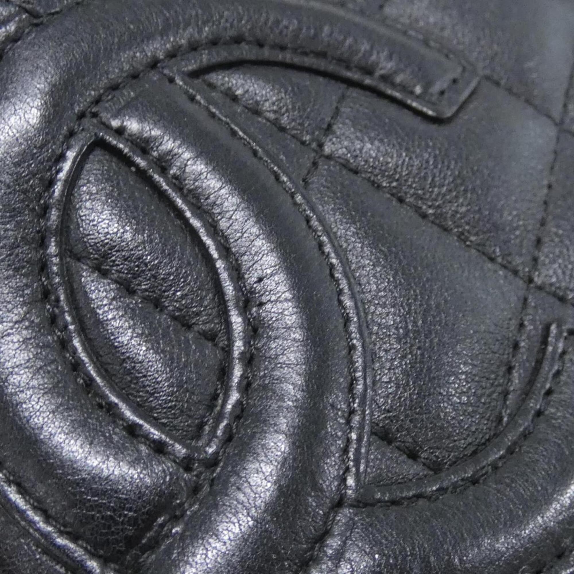 Chanel Black Leather Shoulder Bag (Pre-Owned)