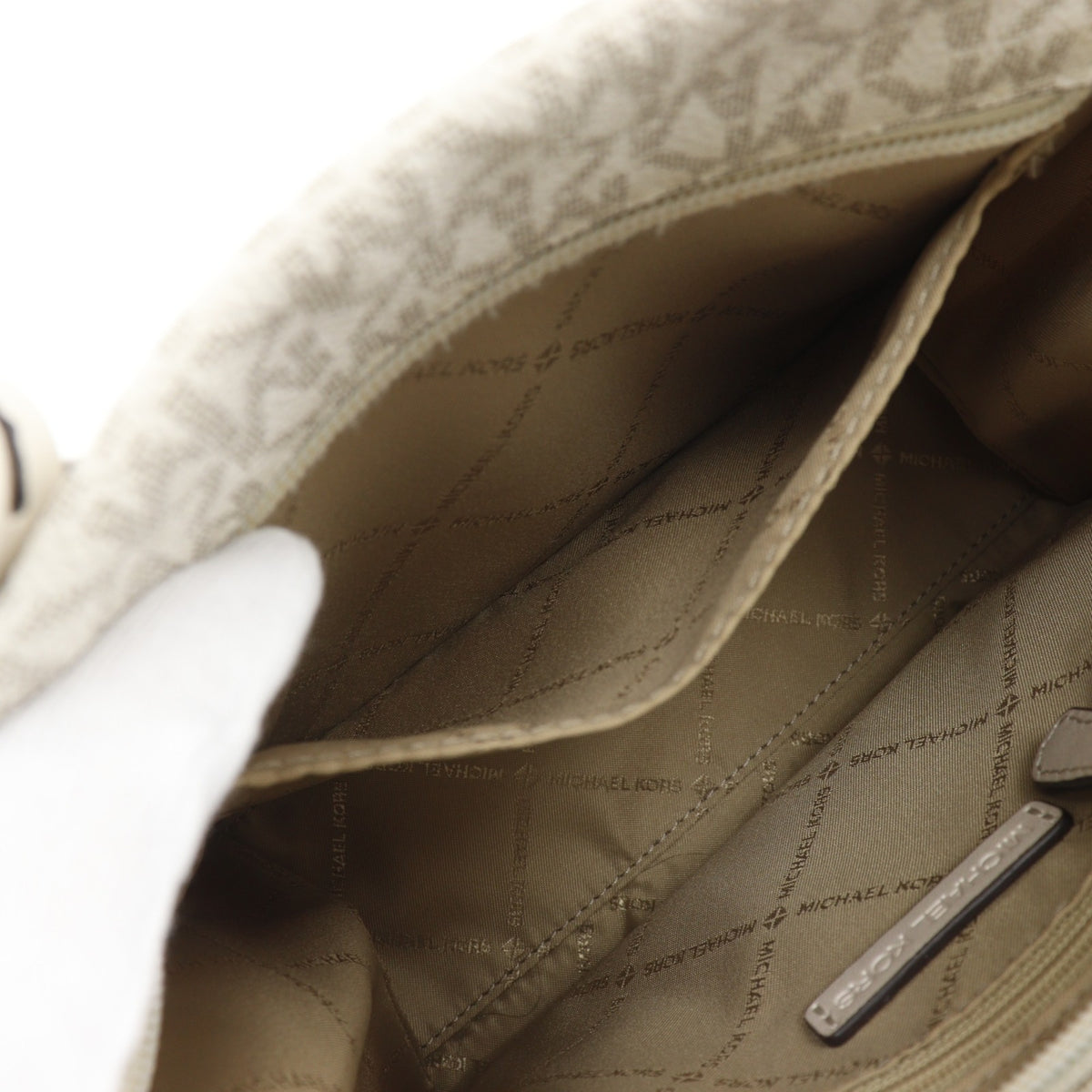 Michael Kors White Pvc Handbag (Pre-Owned)