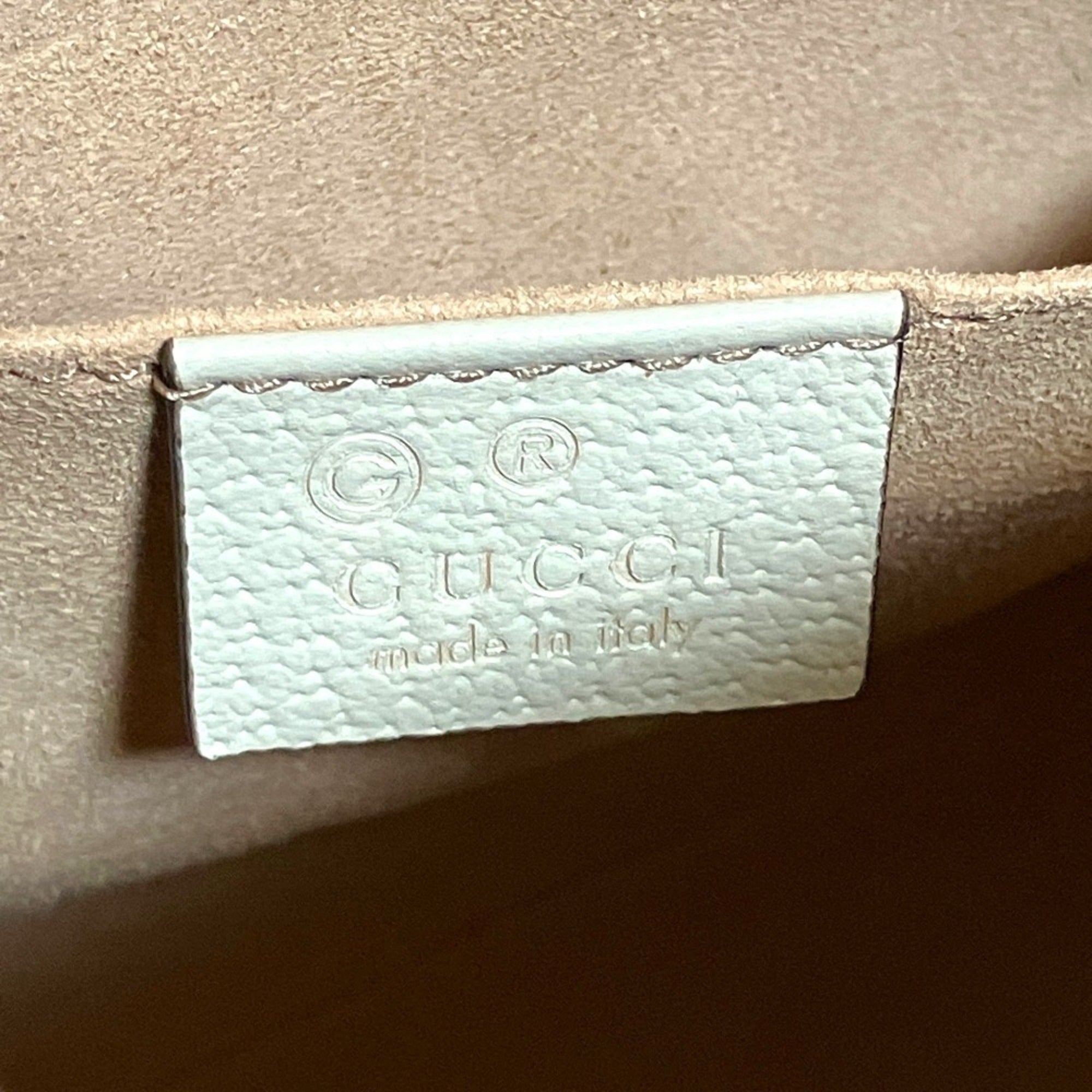 Gucci Gg Marmont Off-White Shoulder Bag (Pre-Owned)