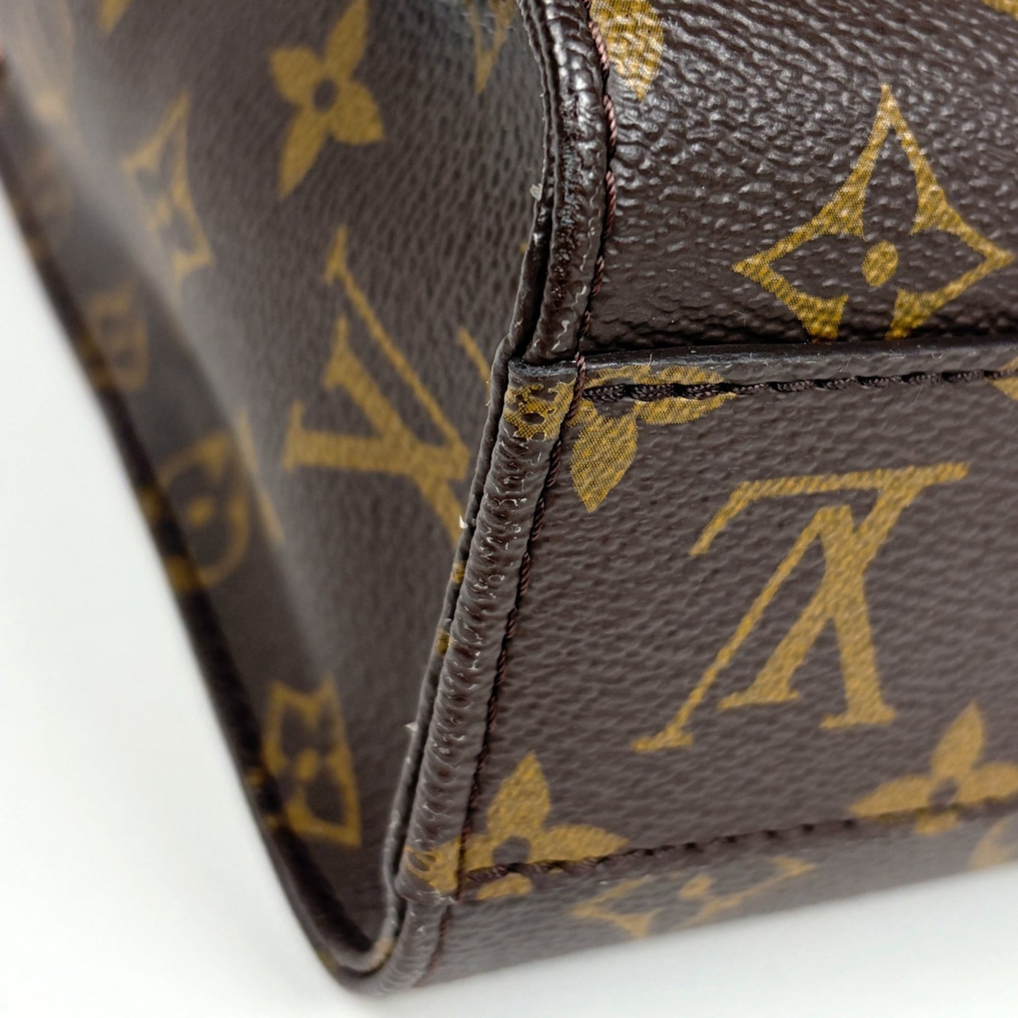 Louis Vuitton Brown Monogram Monogram Shoulder Bag (Pre-Owned)
