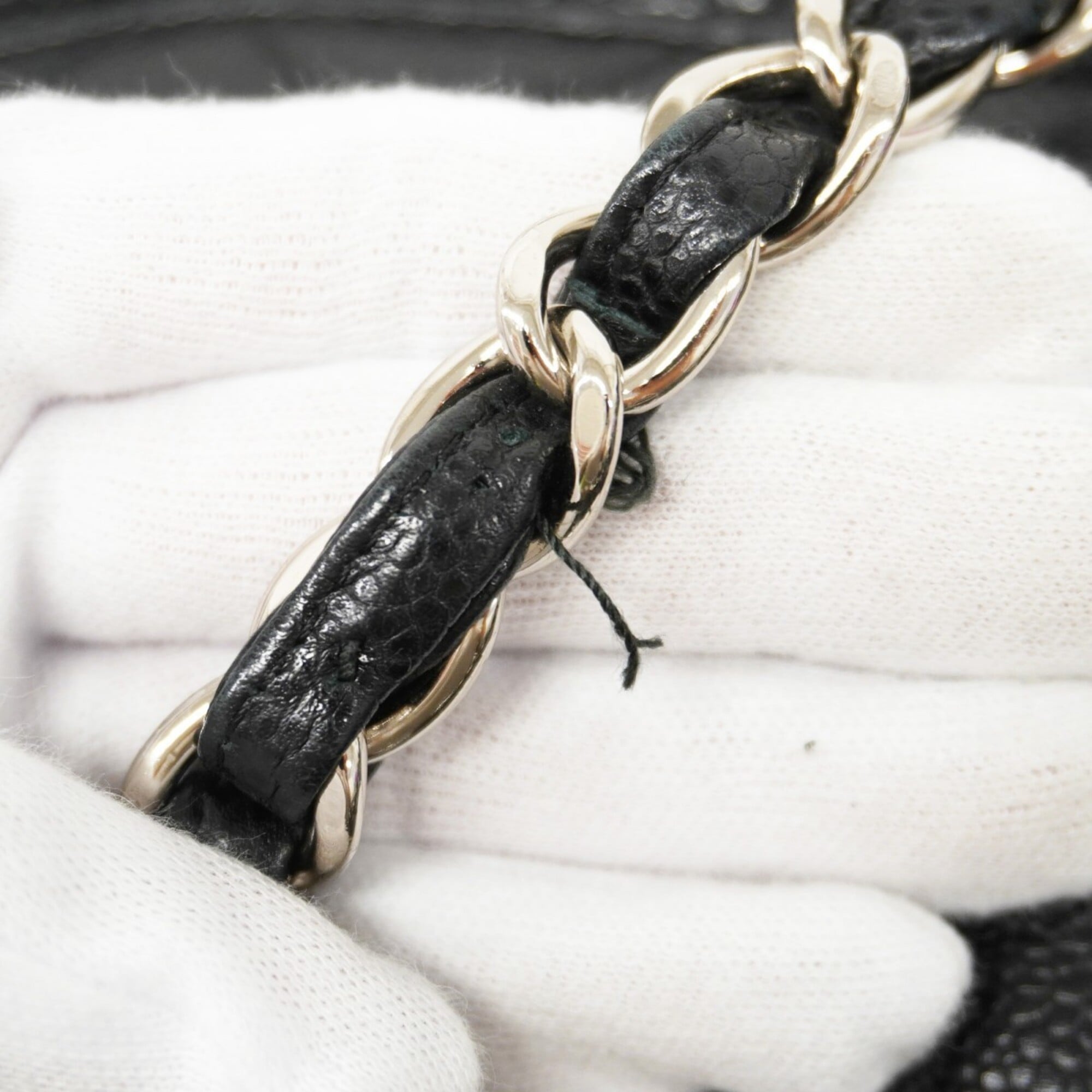 Chanel Black Grained Calfskin Shoulder Bag (Pre-Owned)