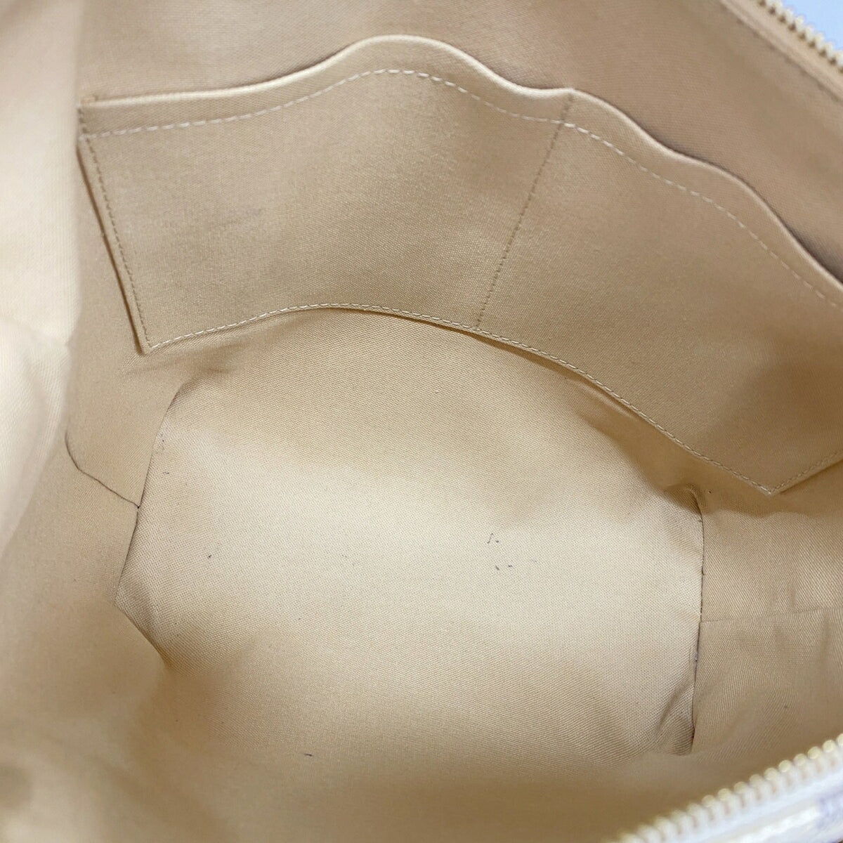Louis Vuitton White Tote Bag (Pre-Owned)