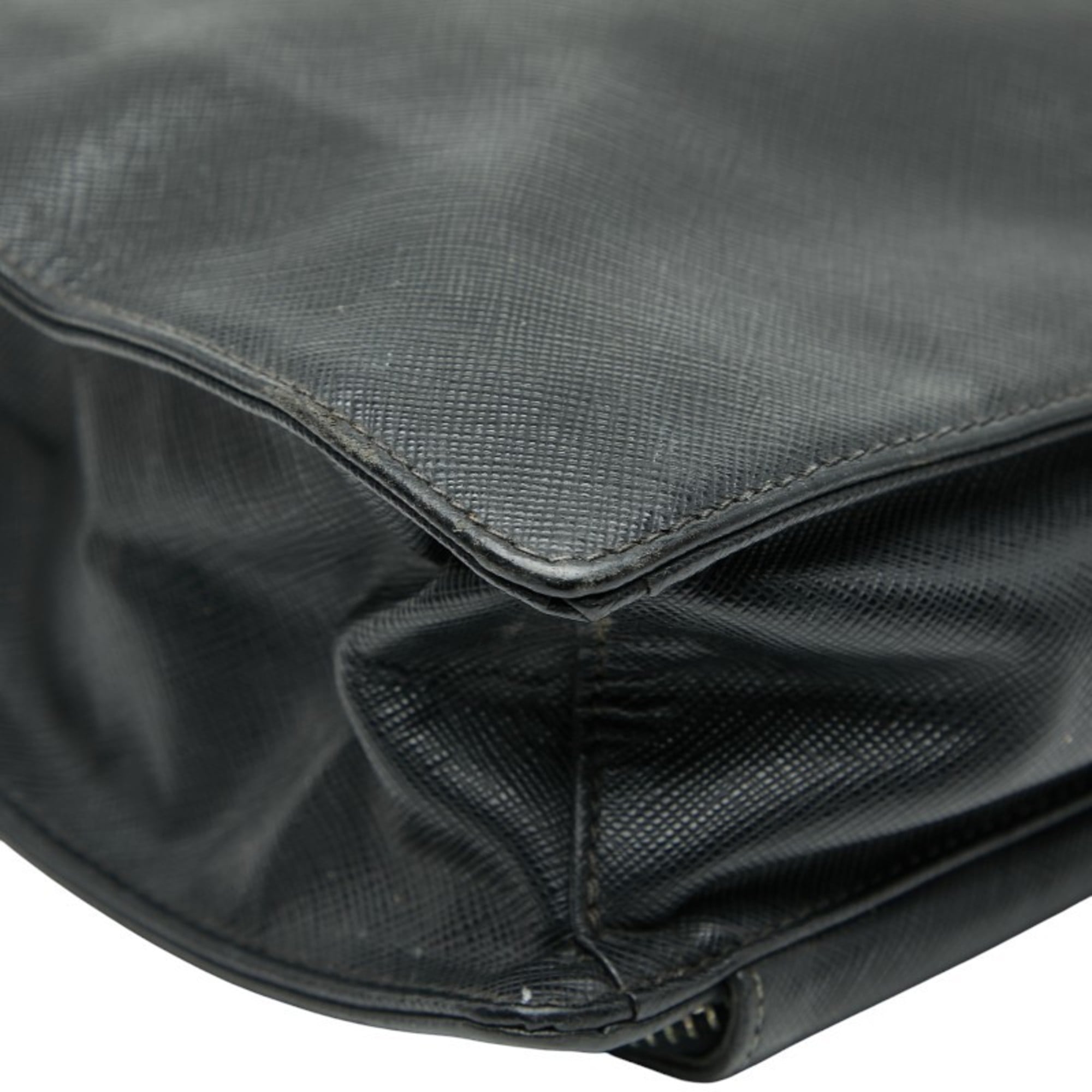 Prada Black Leather Handbag (Pre-Owned)