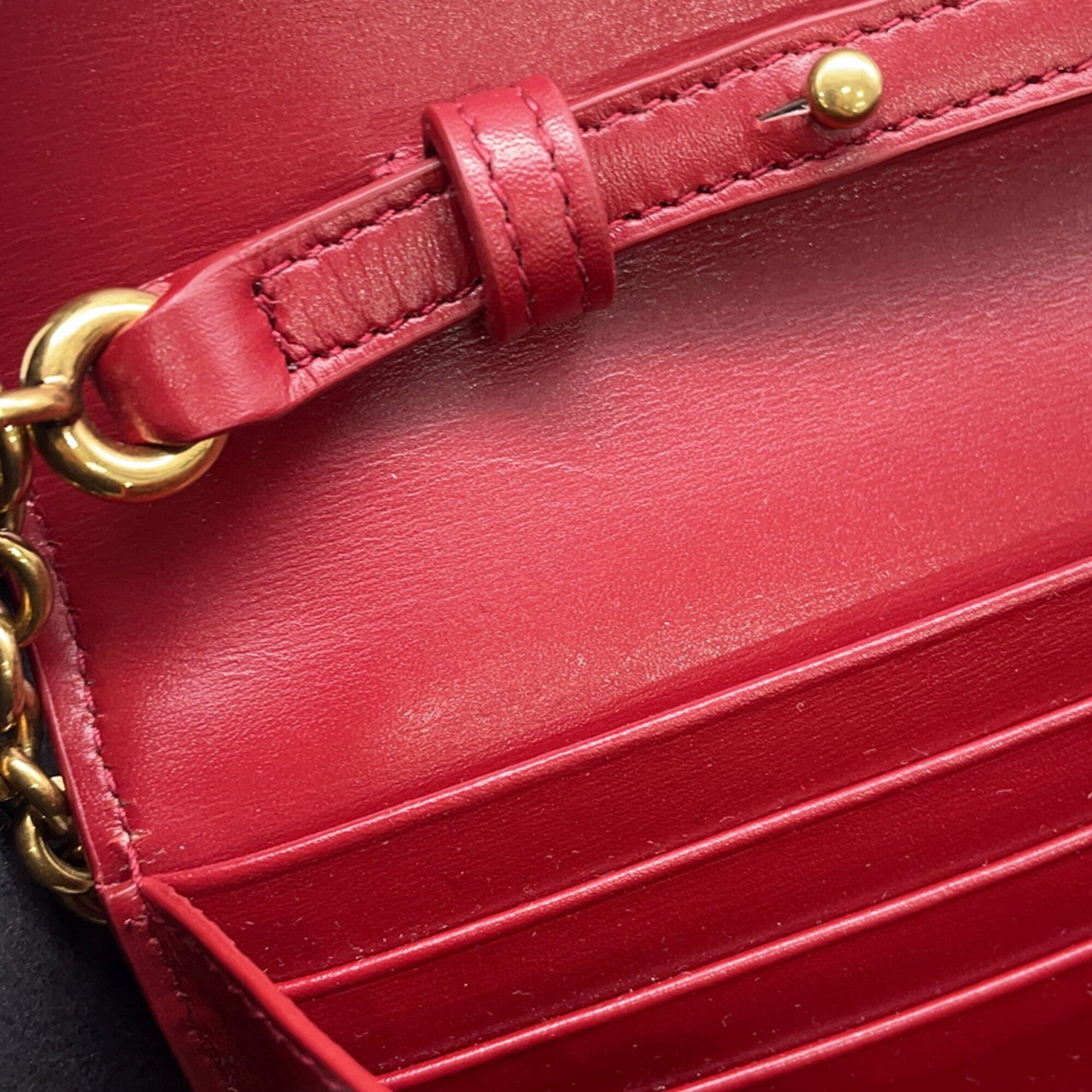 Yves Saint Laurent Red Color Leather Chain/Shoulder Wallet (Pre-Owned)
