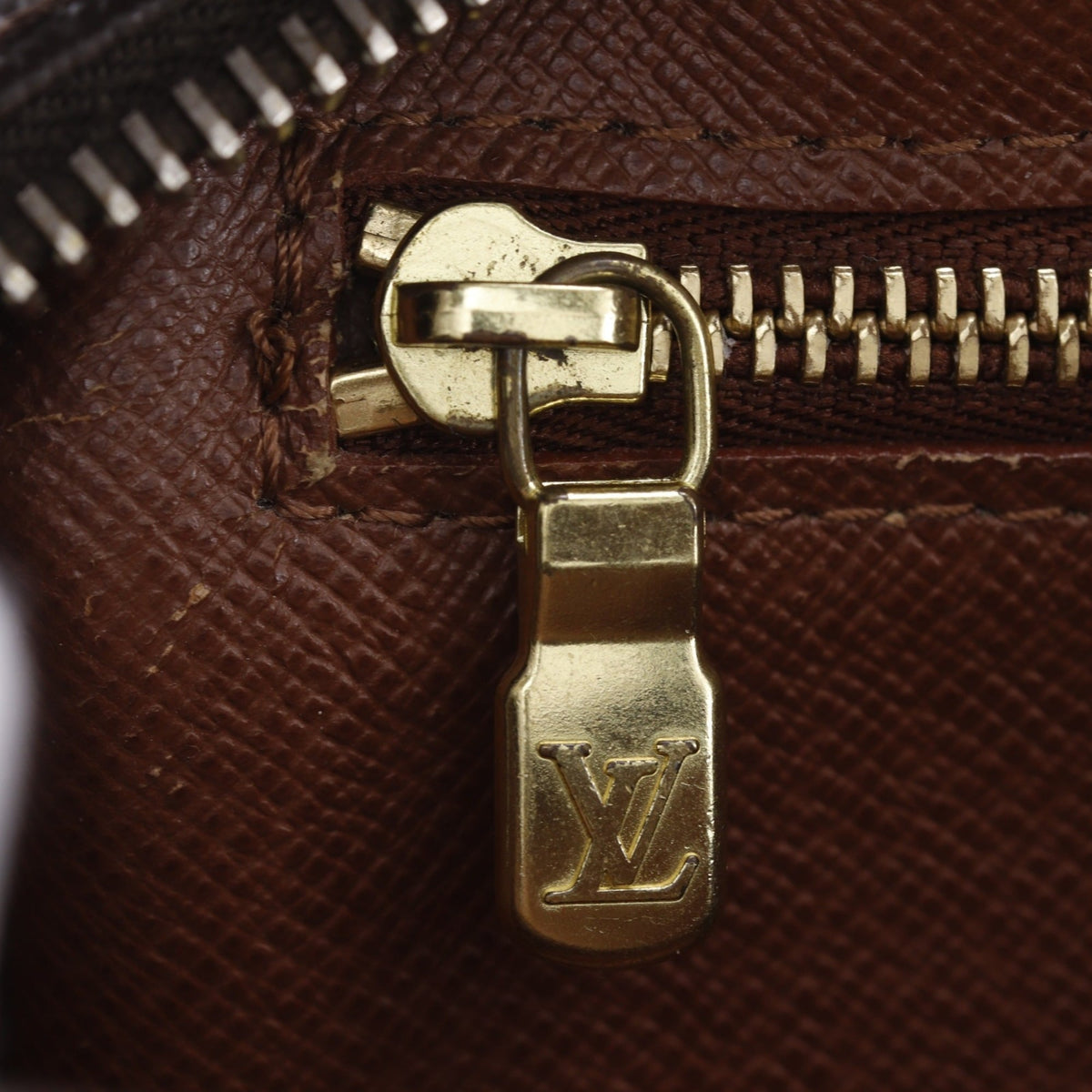 Louis Vuitton Monogram Brown Monogram Shoulder Bag (Pre-Owned)