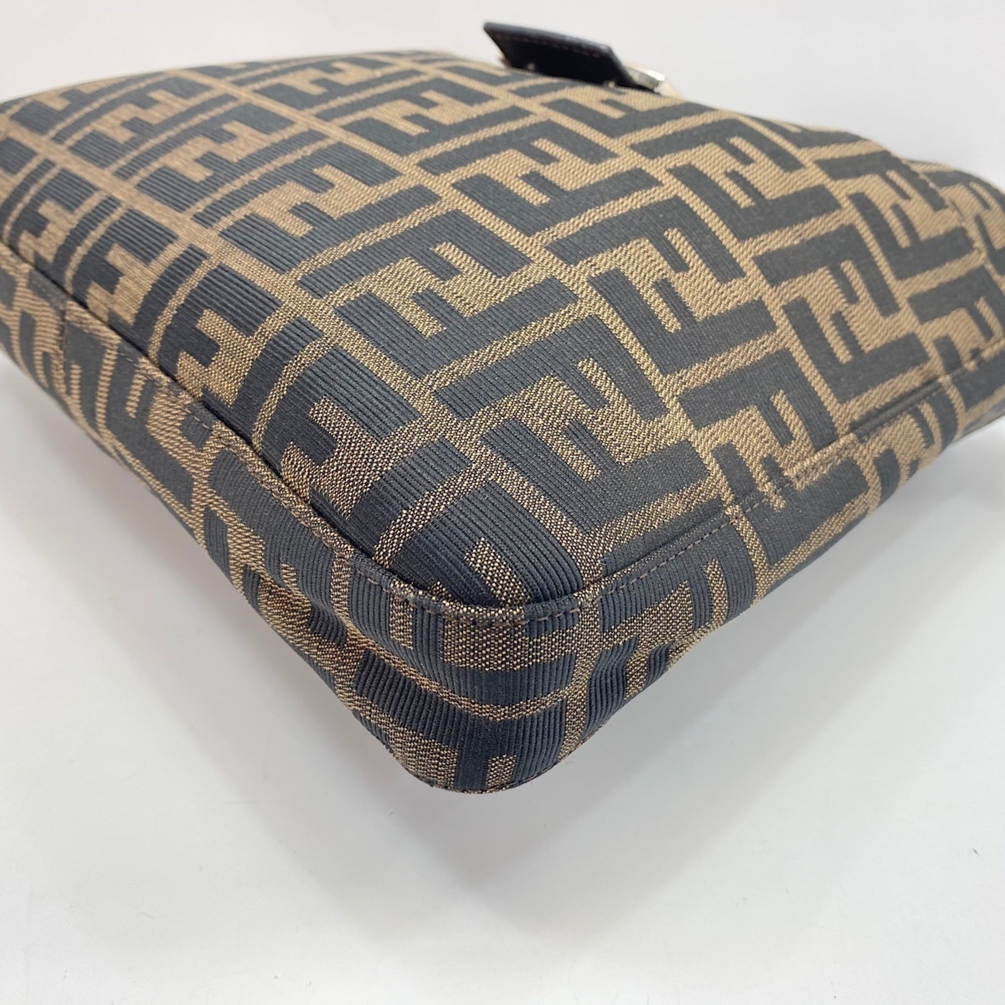 Fendi Brown Canvas Shoulder Bag (Pre-Owned)