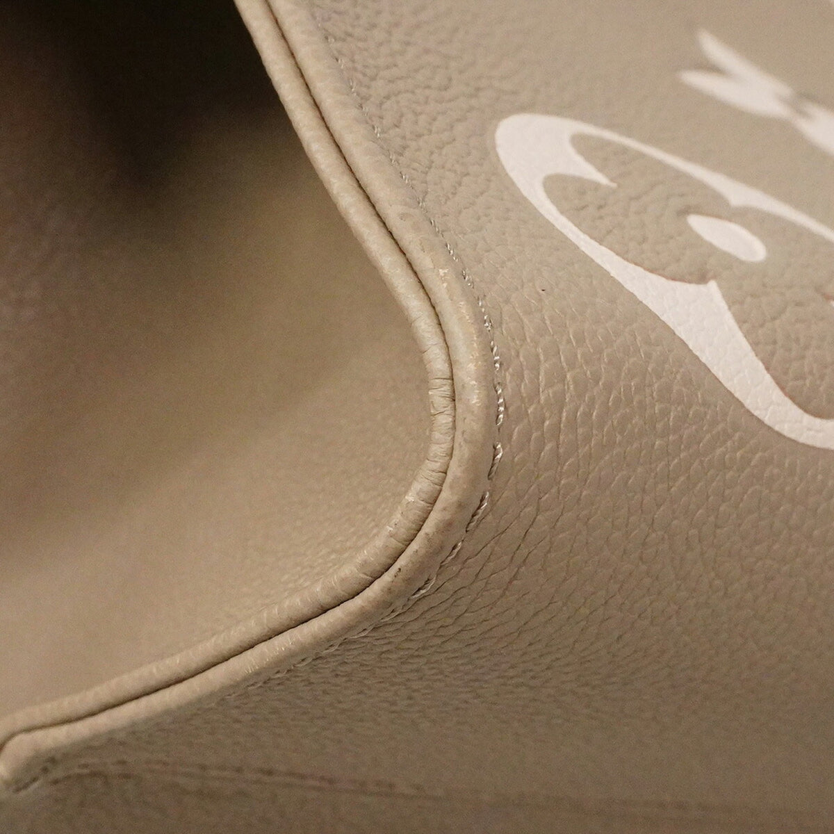 Louis Vuitton Cream Tourterelle Tote Bag (Pre-Owned)