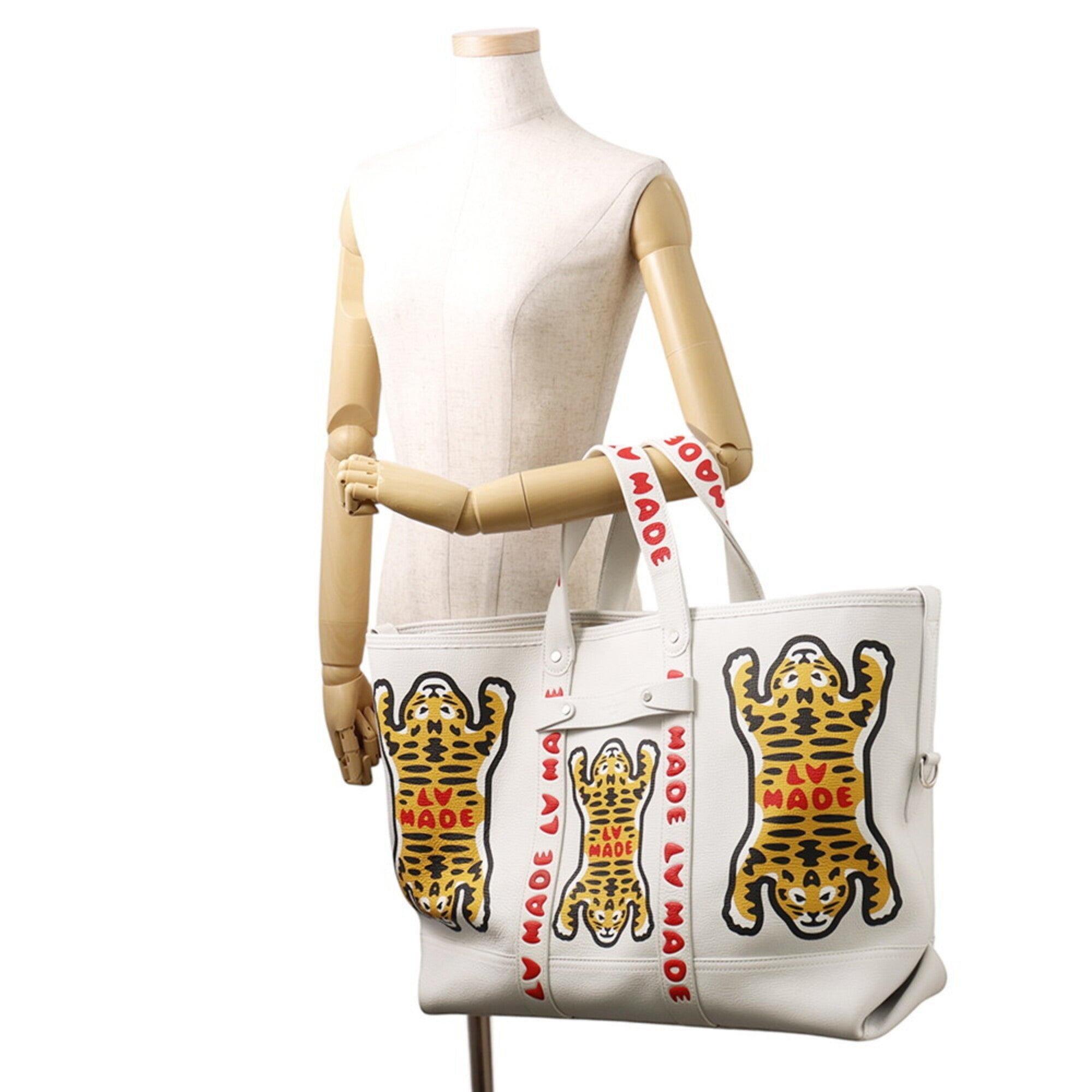 Louis Vuitton Blanc Leather Handbag Tote Bag (Pre-Owned)