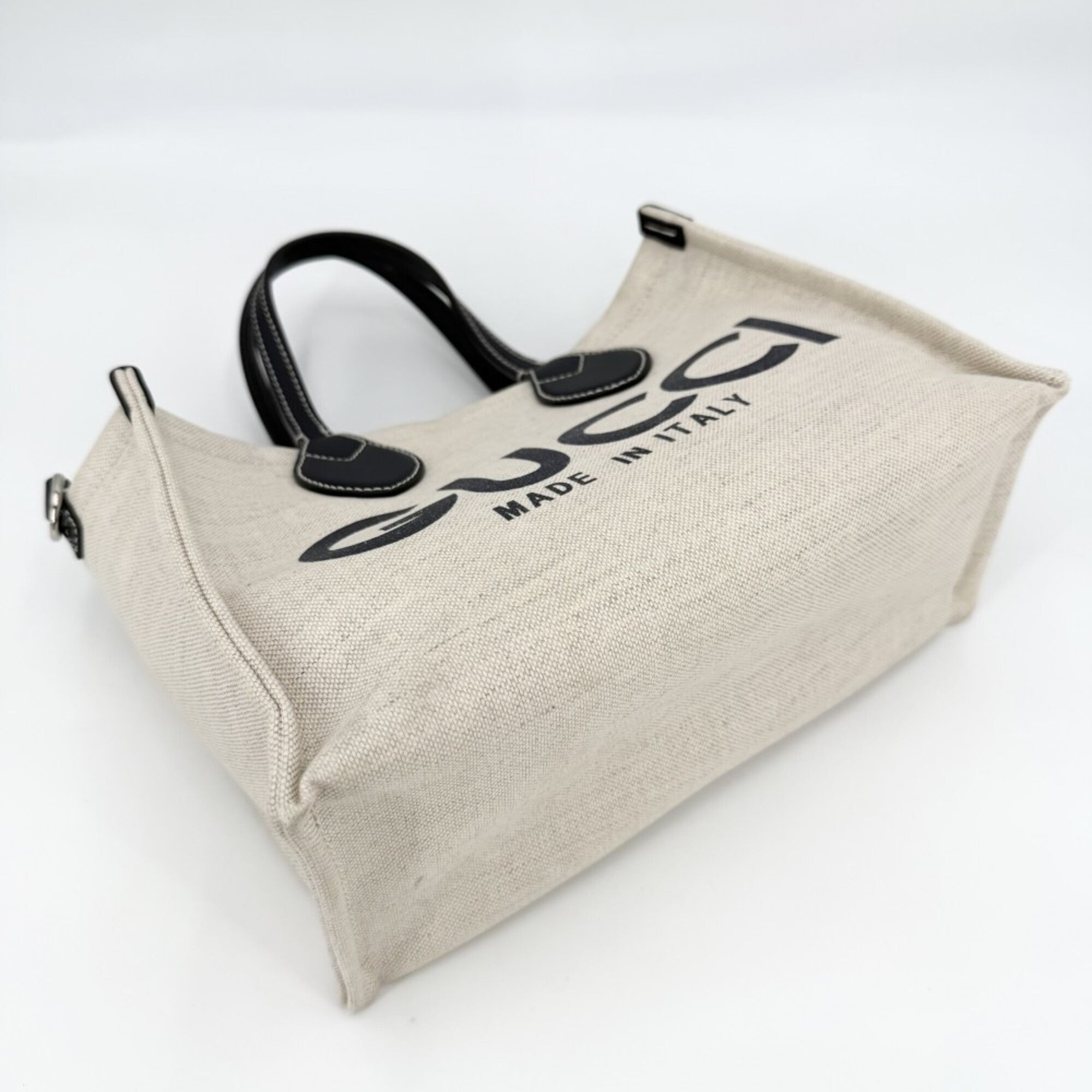 Gucci Beige Navy Cotton Canvas Leather Handbag Shoulder Bag (Pre-Owned)