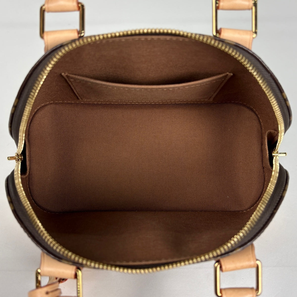 Louis Vuitton Brown Monogram Handbag (Pre-Owned)