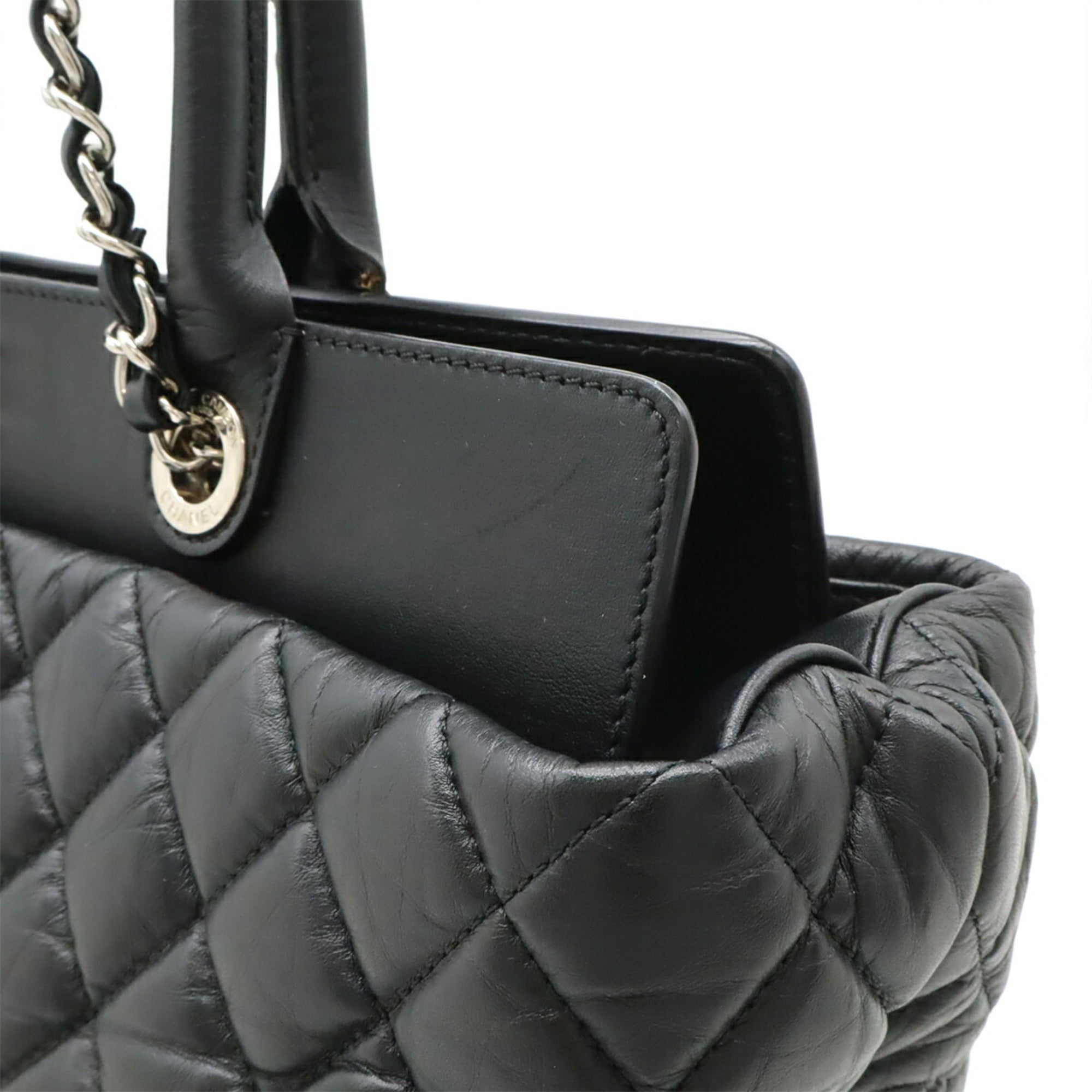 Chanel Matelasse Black Leather Shoulder Bag Tote Bag (Pre-Owned)
