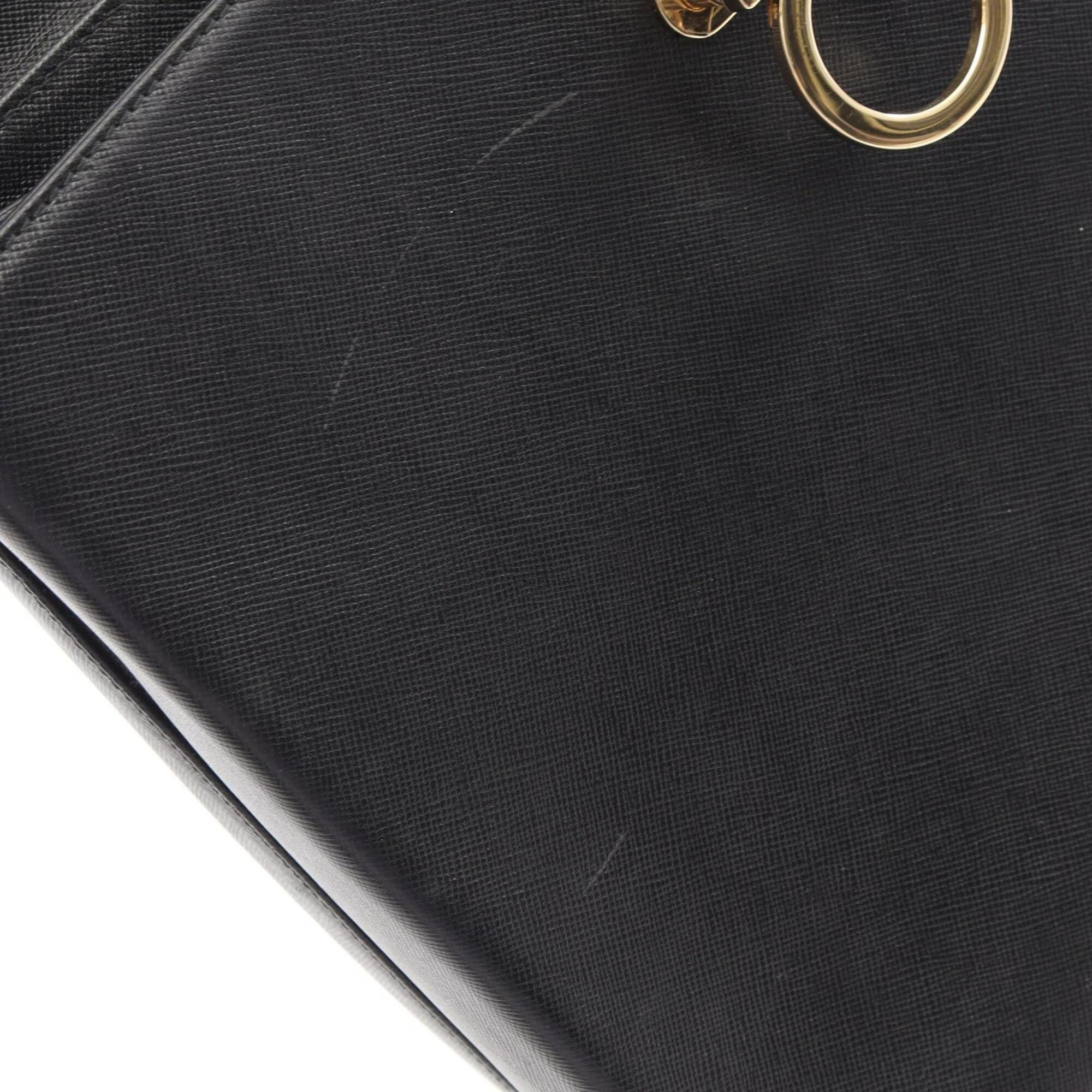 Salvatore Ferragamo Black Leather Handbag (Pre-Owned)