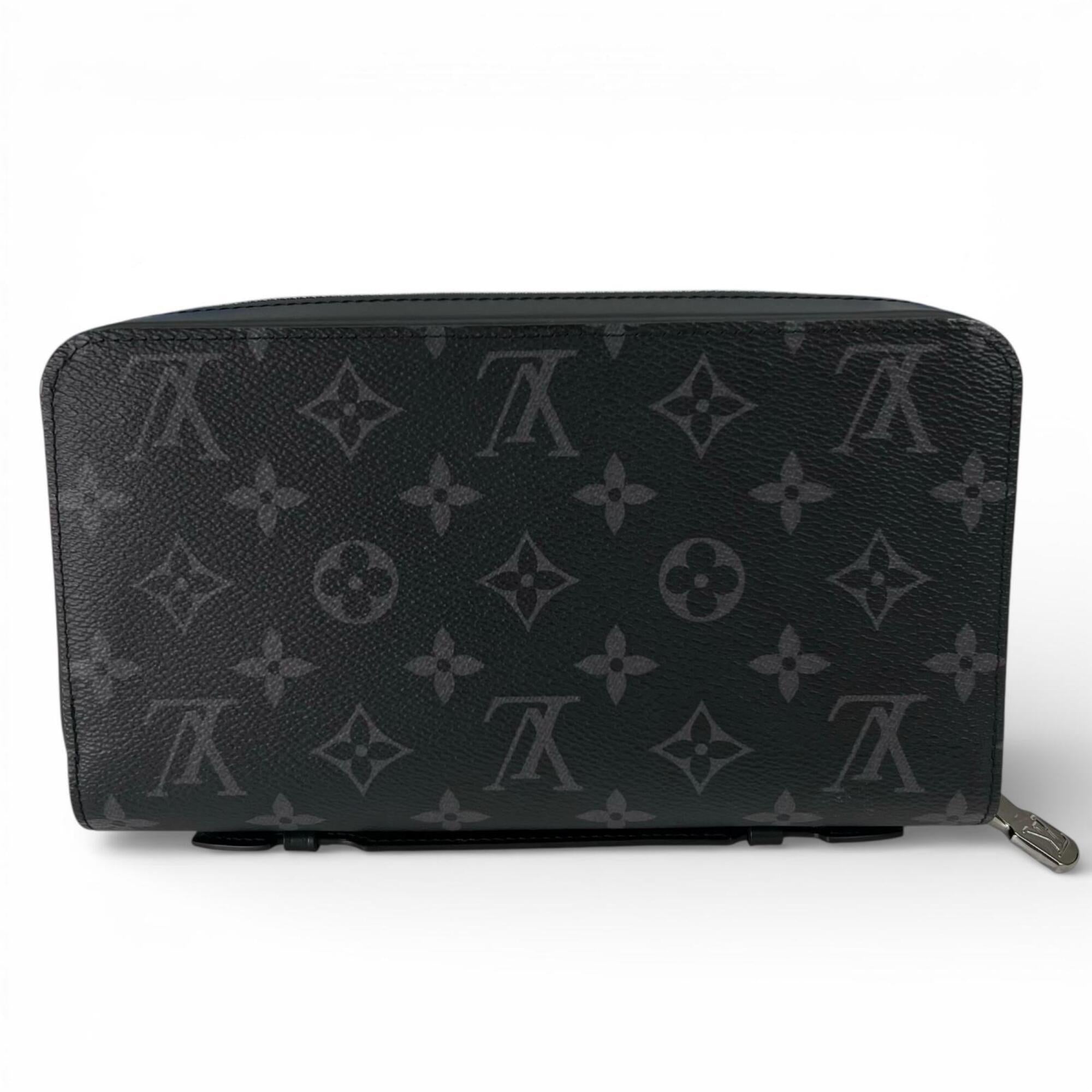 Louis Vuitton Black Monogram Eclipse Long Wallet (Bi-Fold) (Pre-Owned)