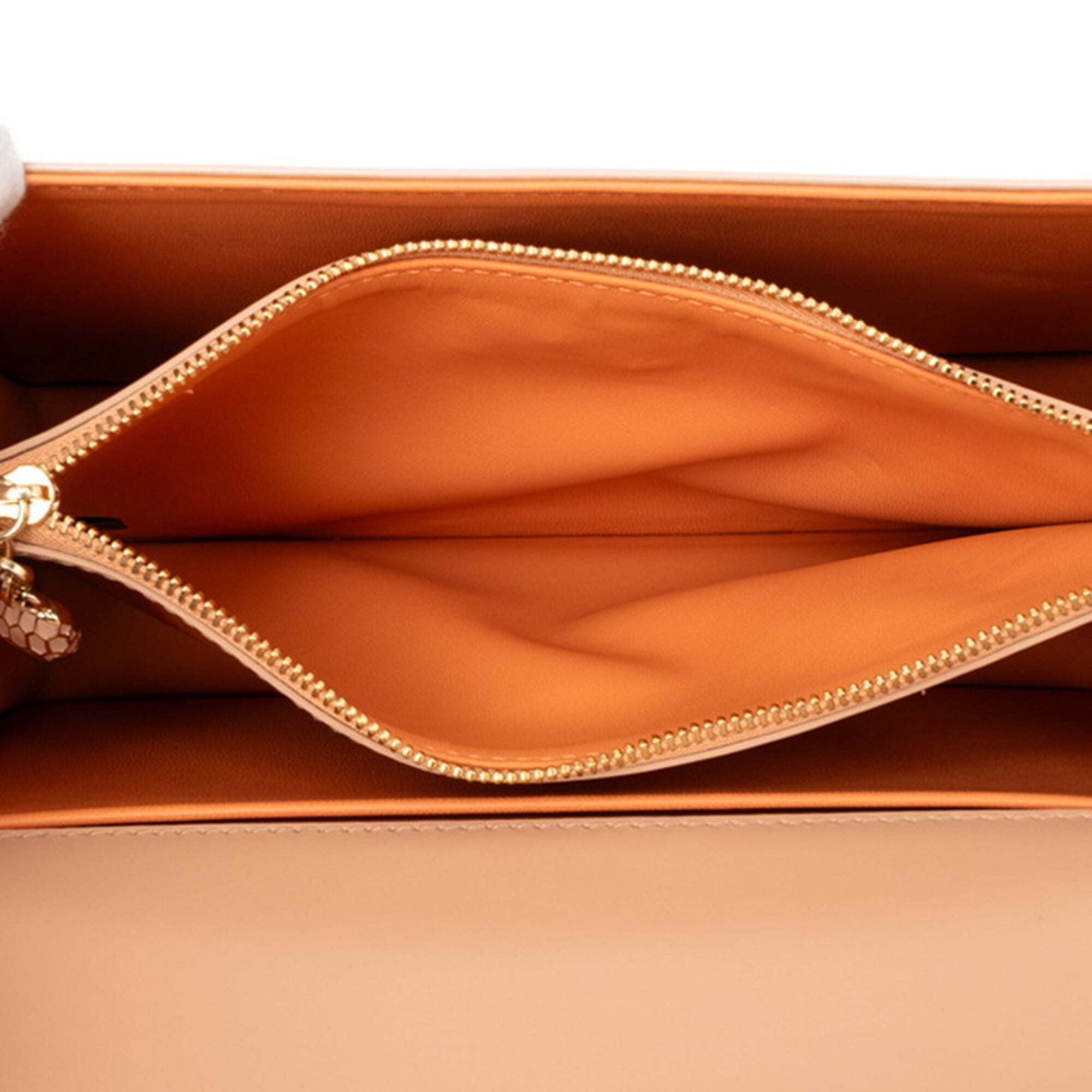 Bvlgari Beige Orange Leather Shoulder Bag (Pre-Owned)