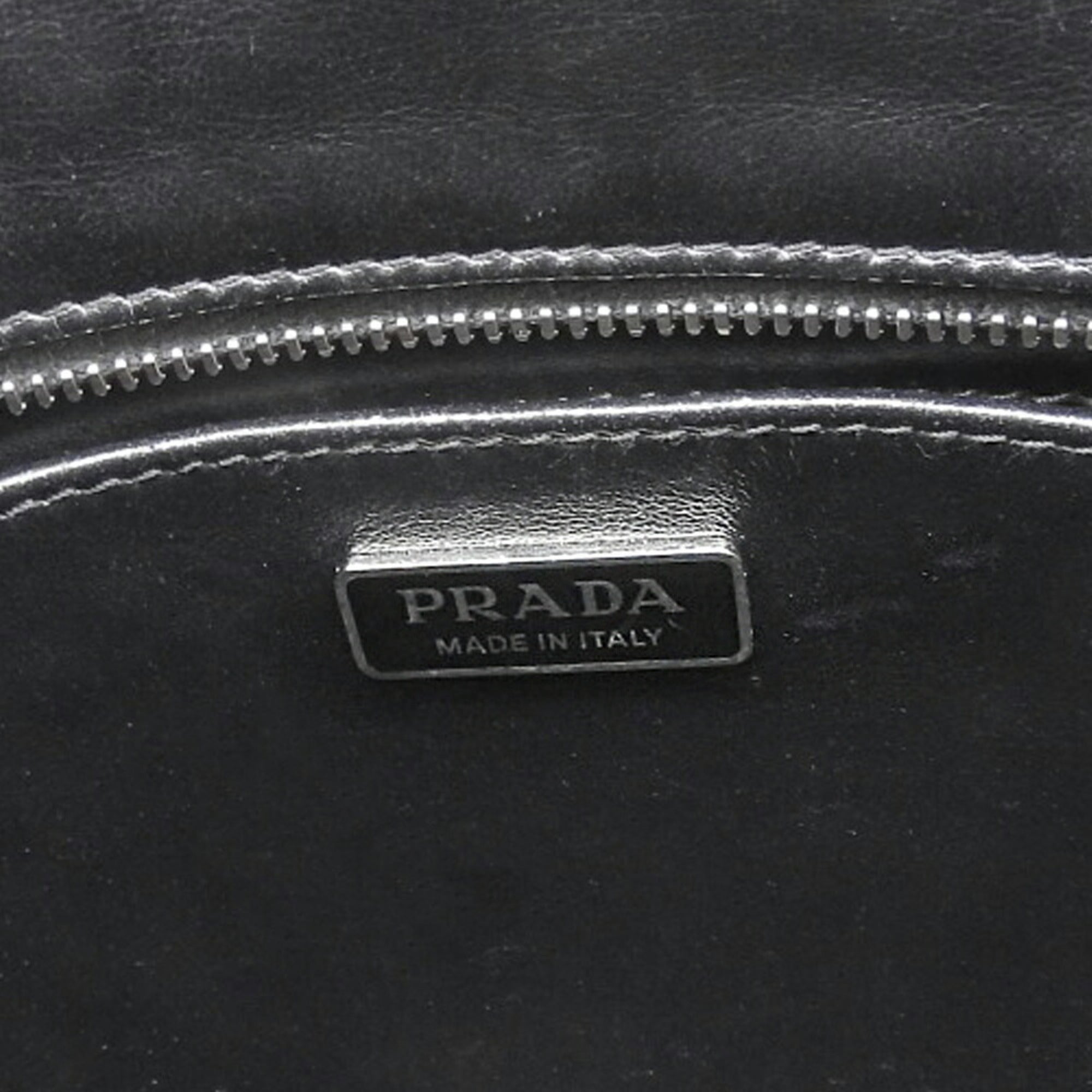 Prada Black Leather Shoulder Bag (Pre-Owned)