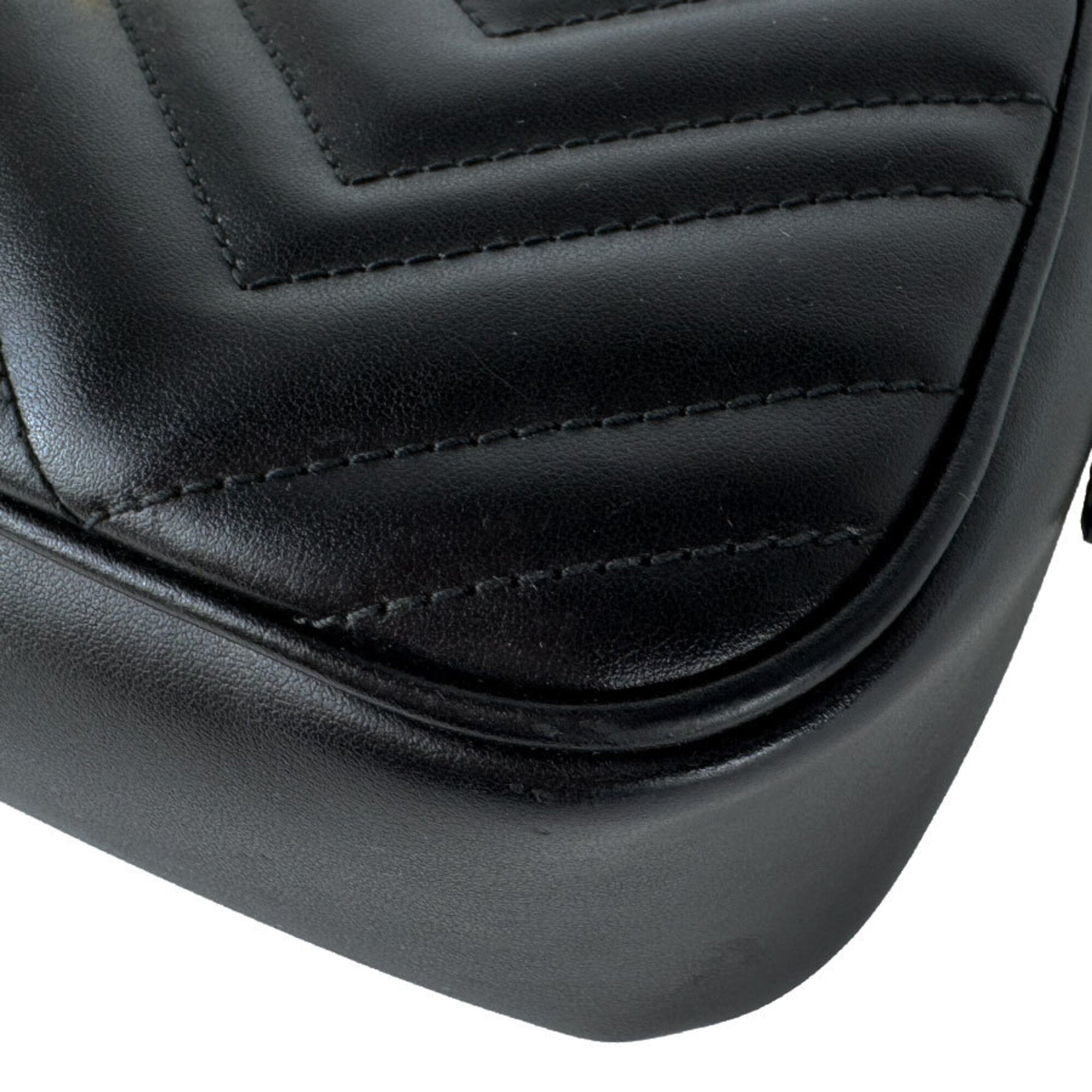 Gucci Black Leather Shoulder Bag (Pre-Owned)