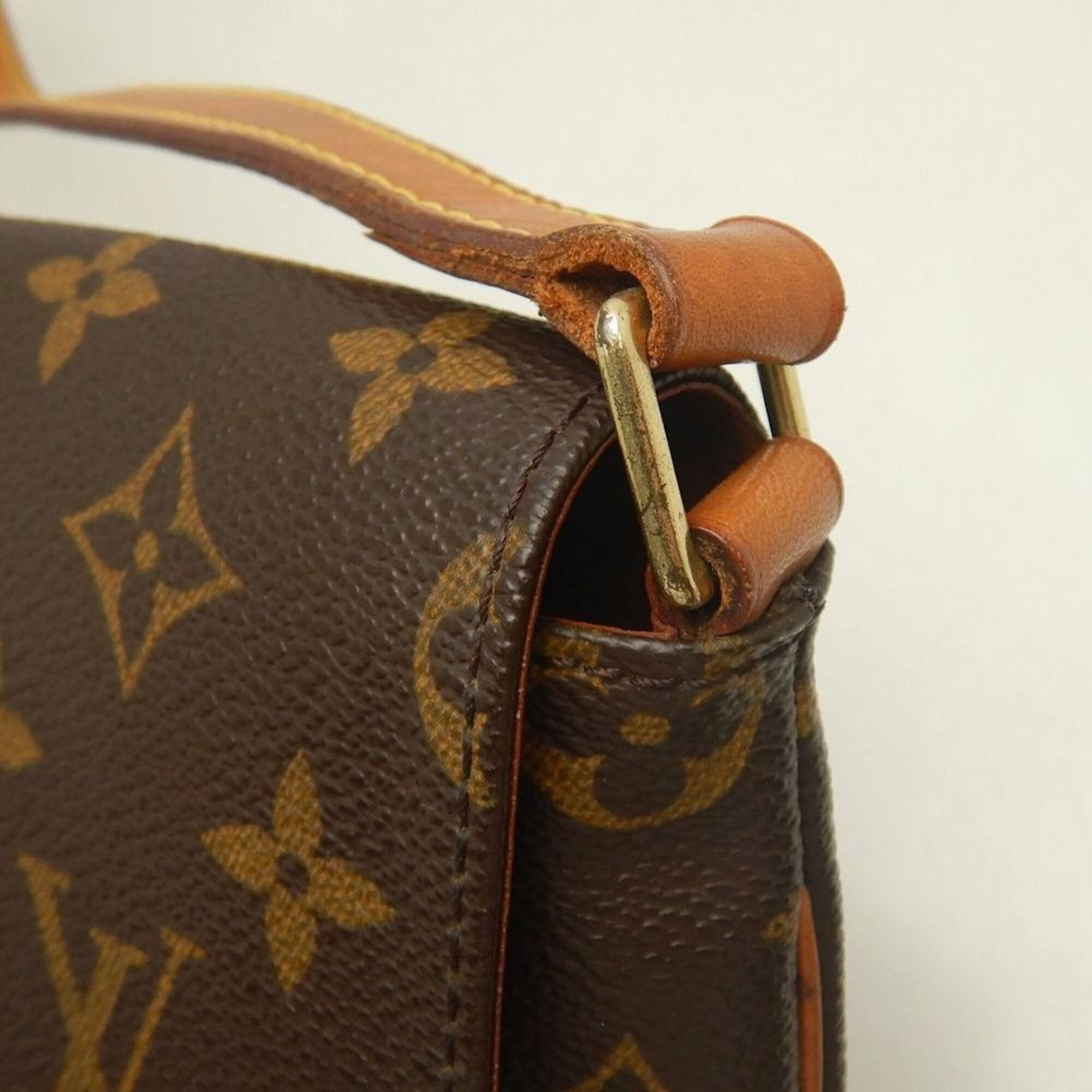 Louis Vuitton Monogram Brown Monogram Shoulder Bag (Pre-Owned)