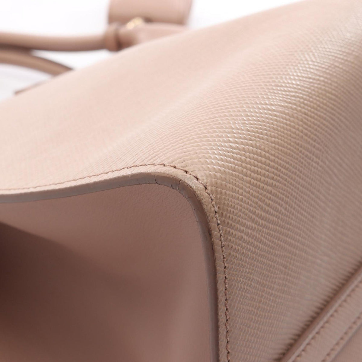 Prada Pink Saffiano Handbag (Pre-Owned)