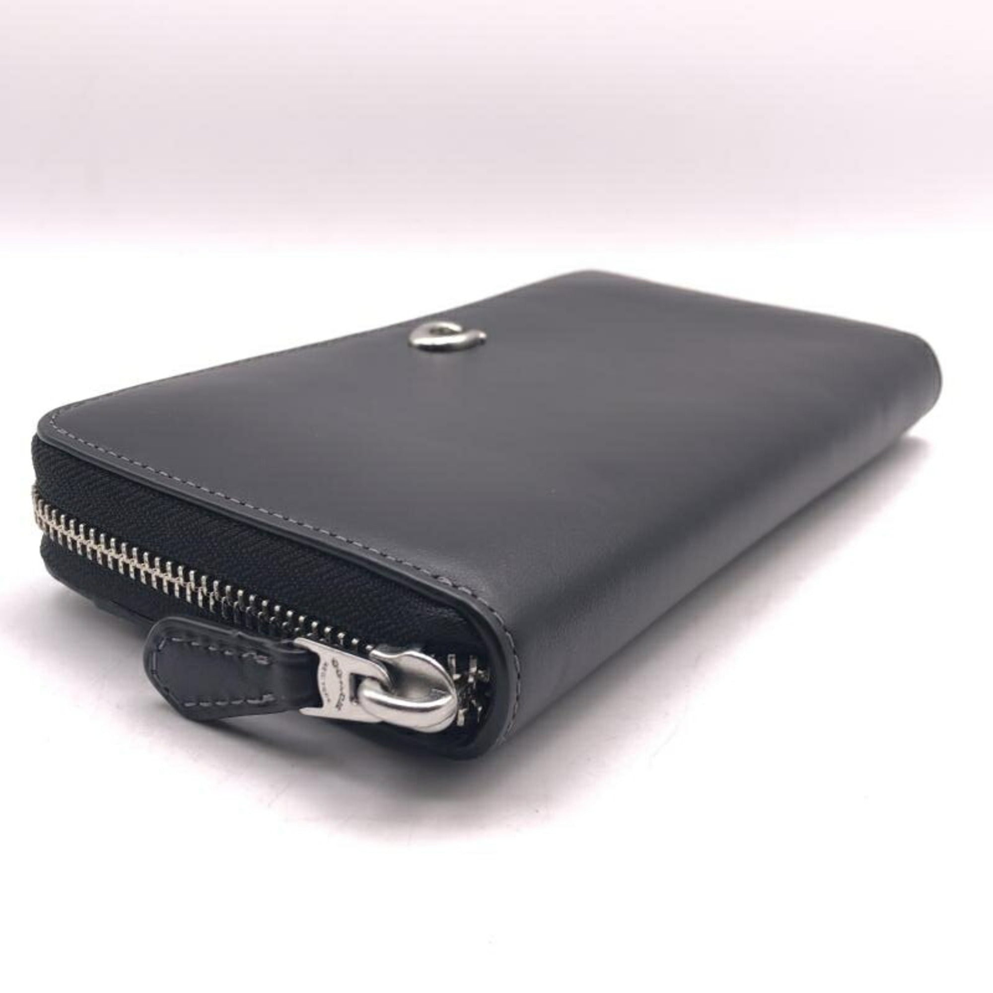 Coach Black Long Wallet (Bi-Fold) (Pre-Owned)