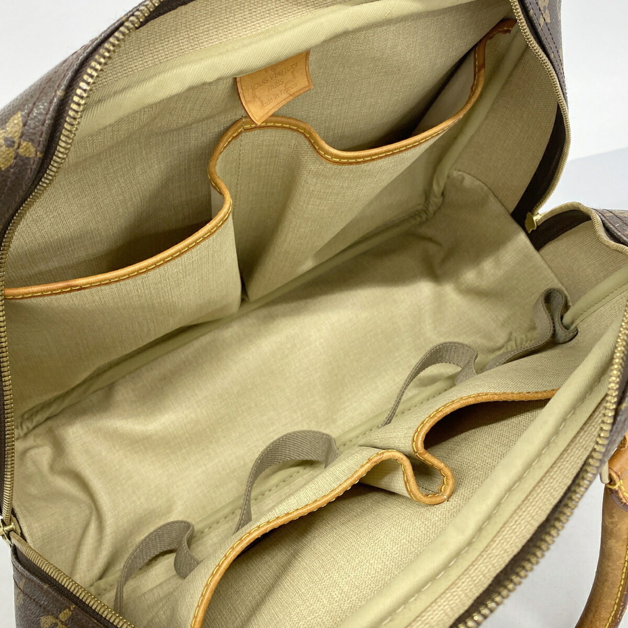 Louis Vuitton Brown Handbag (Pre-Owned)