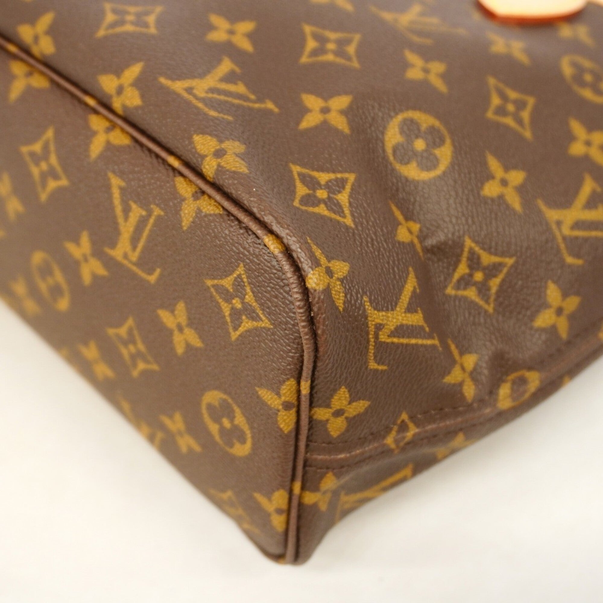 Louis Vuitton Brown Tote Bag (Pre-Owned)