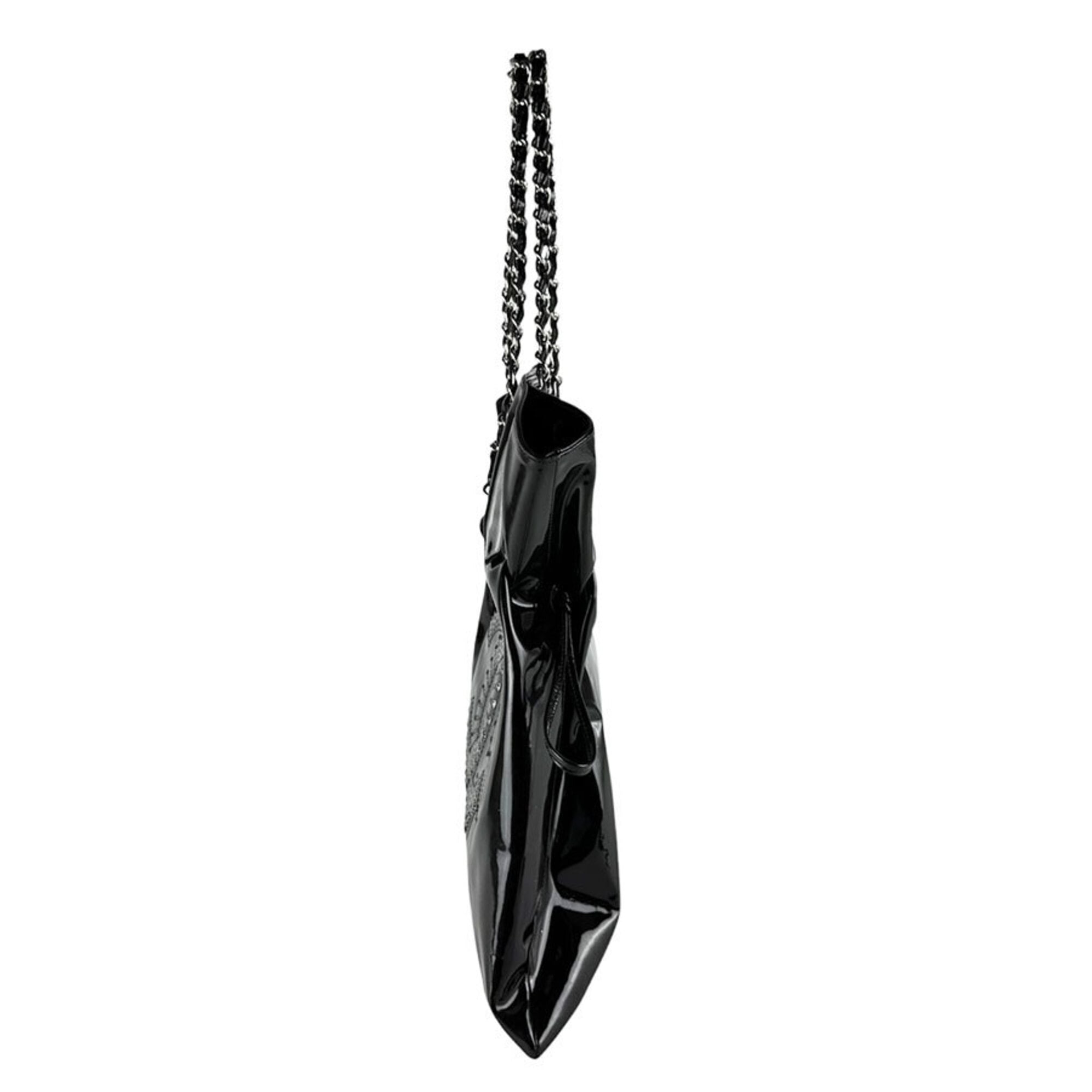 Chanel Black Patent Leather Shoulder Bag (Pre-Owned)