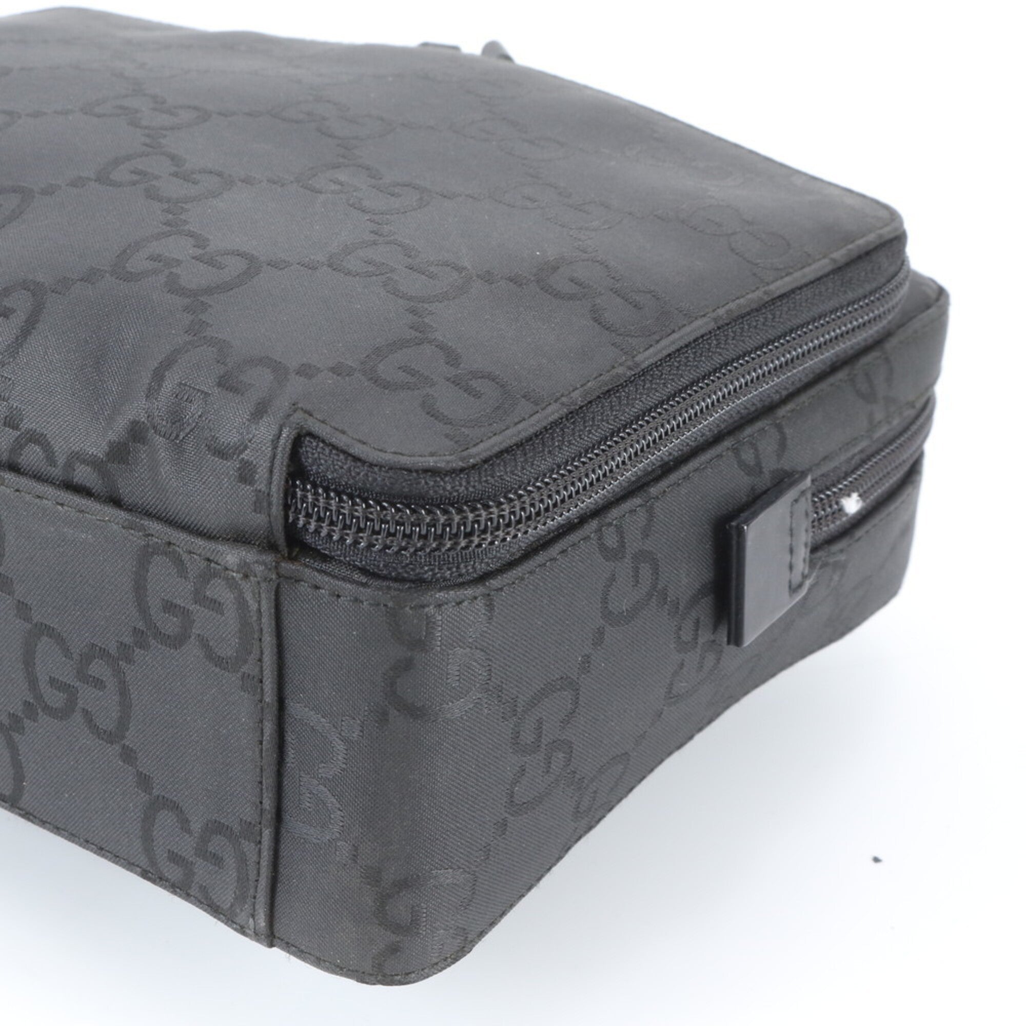 Gucci Black Nylon Leather Clutch Bag Pouch (Pre-Owned)