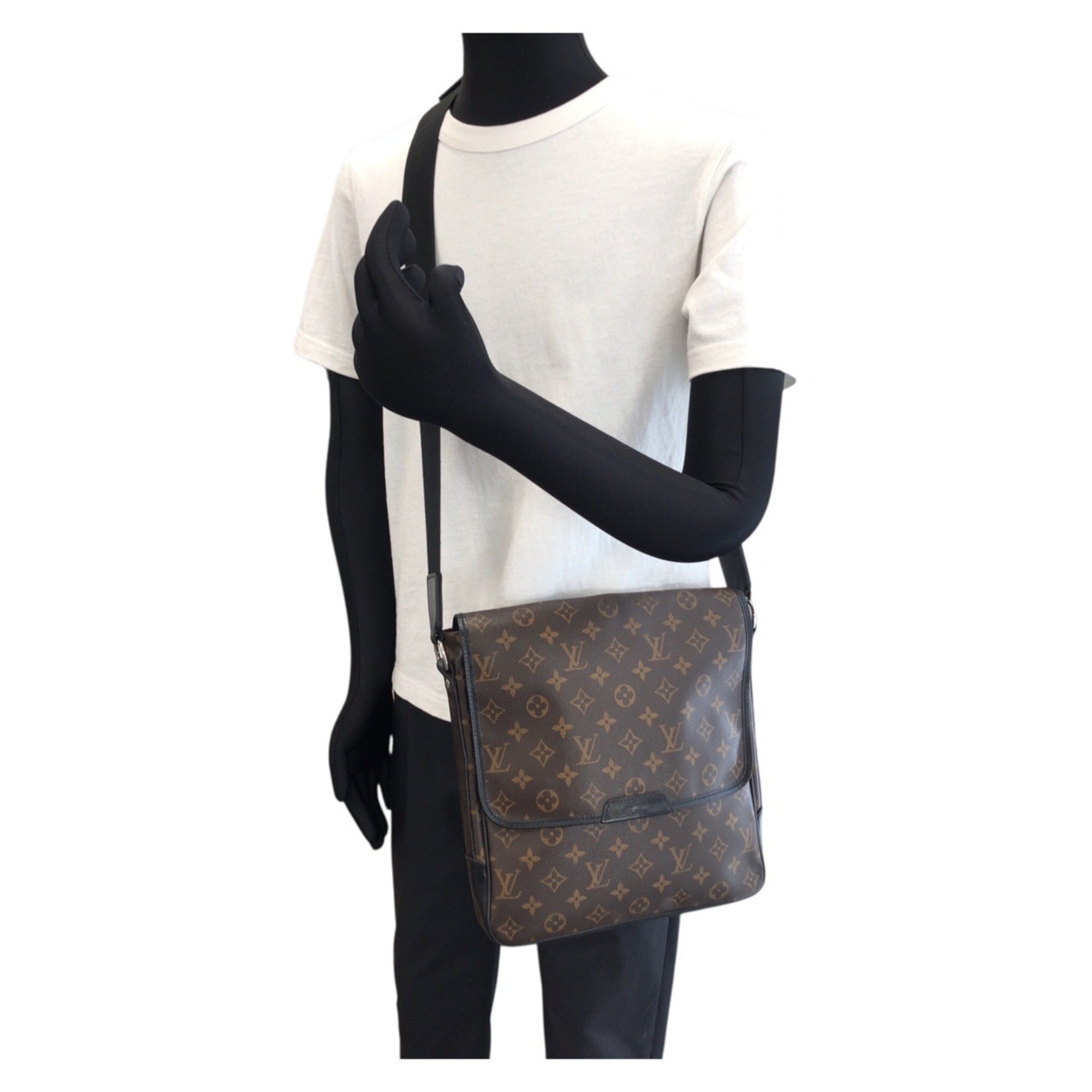 Louis Vuitton Brown Dark Brown Monogram Macassar Pvc Messenger Bag Shoulder Bag (Pre-Owned)