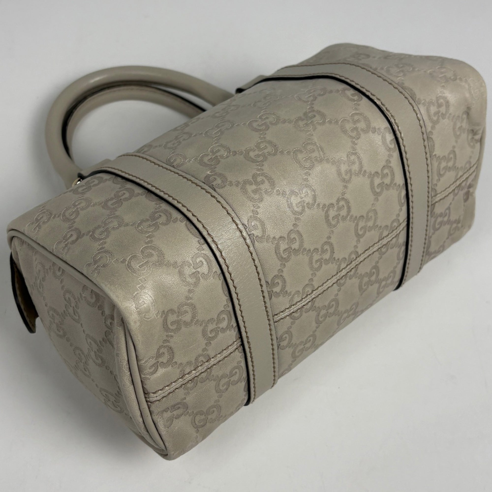 Gucci Ivory Leather Handbag (Pre-Owned)