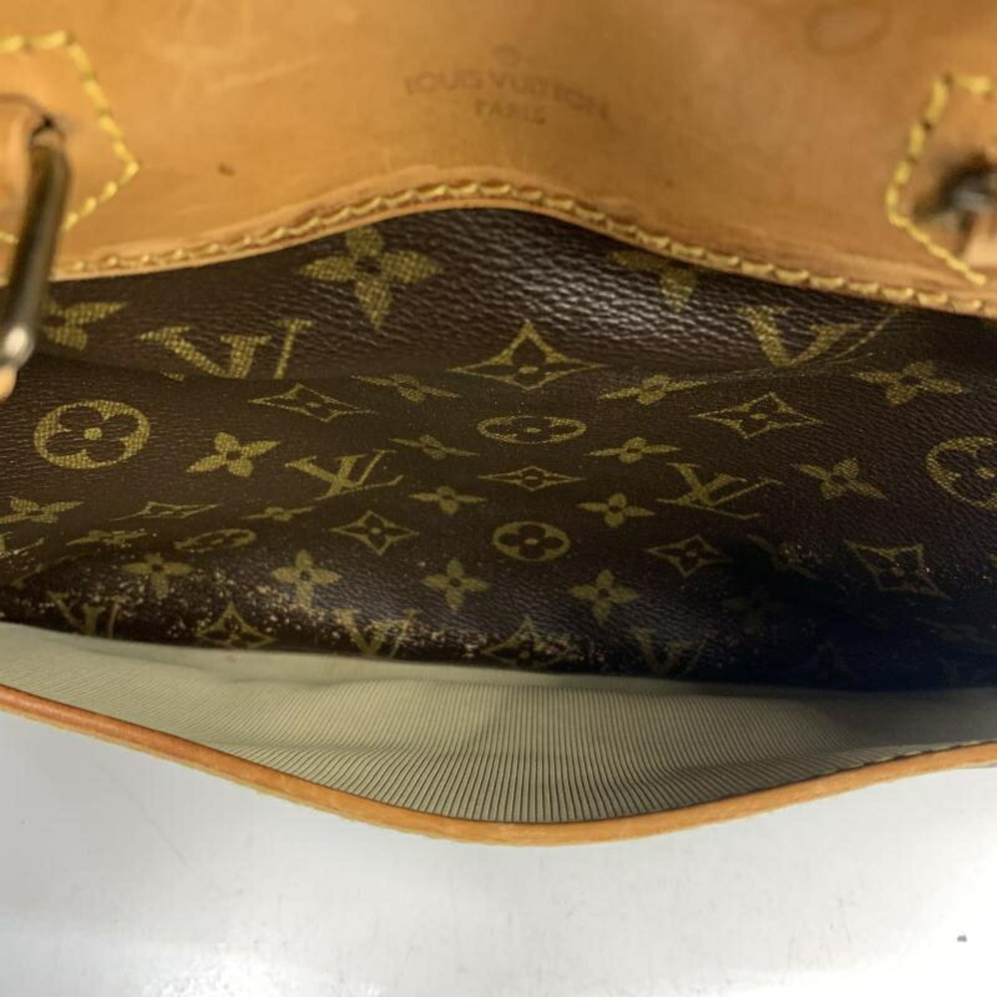 Louis Vuitton Monogram Monogram Handbag (Pre-Owned)