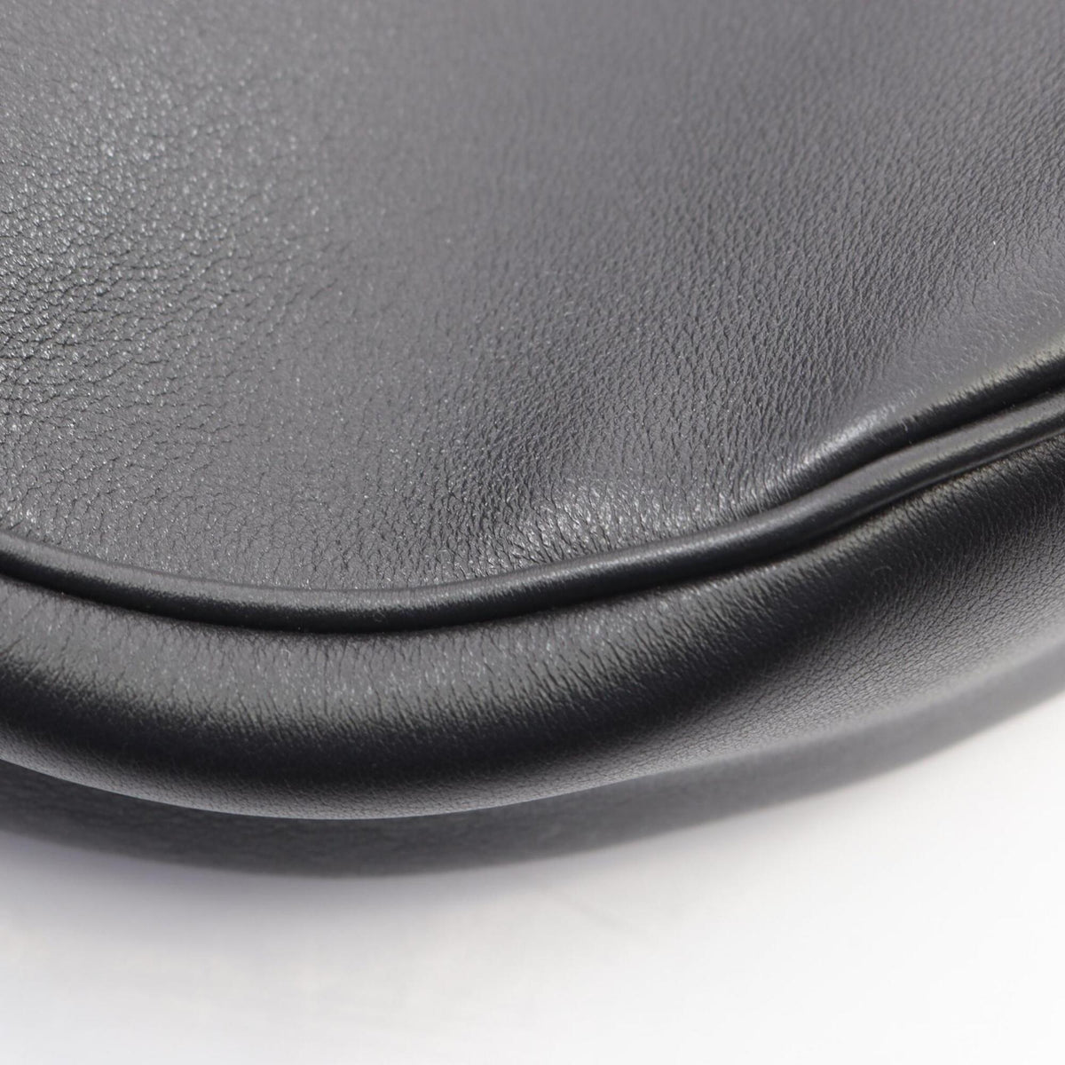 Prada Black Leather Handbag Shoulder Bag (Pre-Owned)
