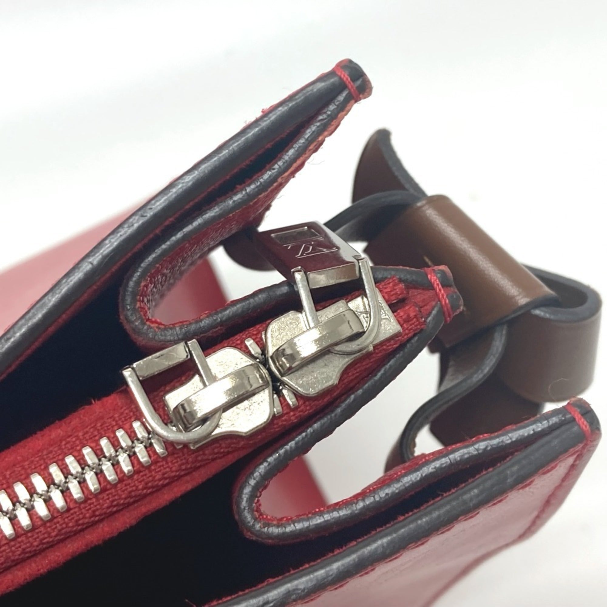 Louis Vuitton Red Color Leather Tote Bag (Pre-Owned)