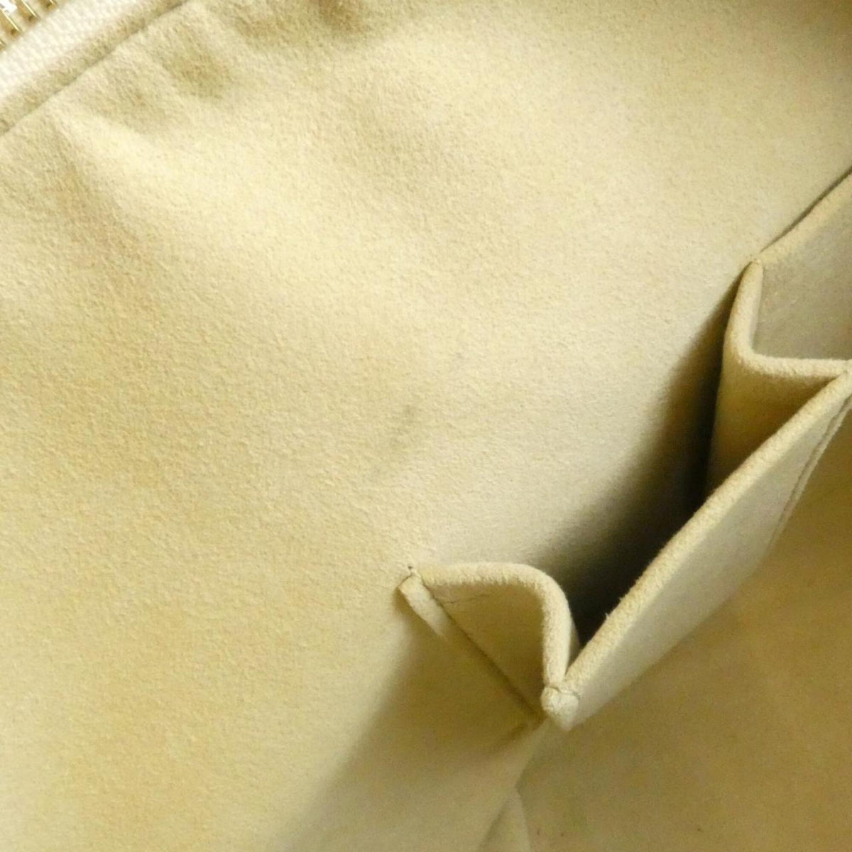 Louis Vuitton Azur White Coated Canvas Handbag (Pre-Owned)
